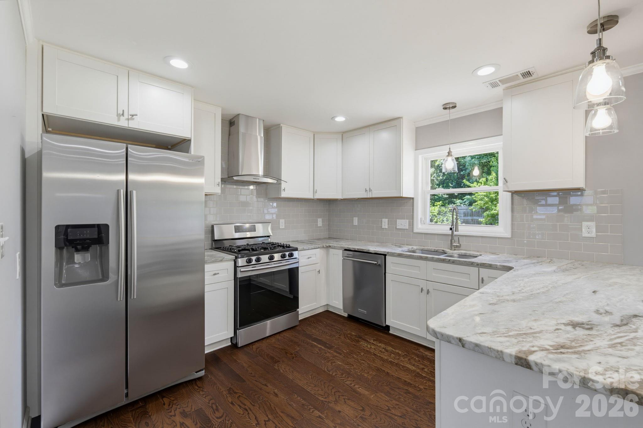 1742 Herrin Avenue Property Photo 14
