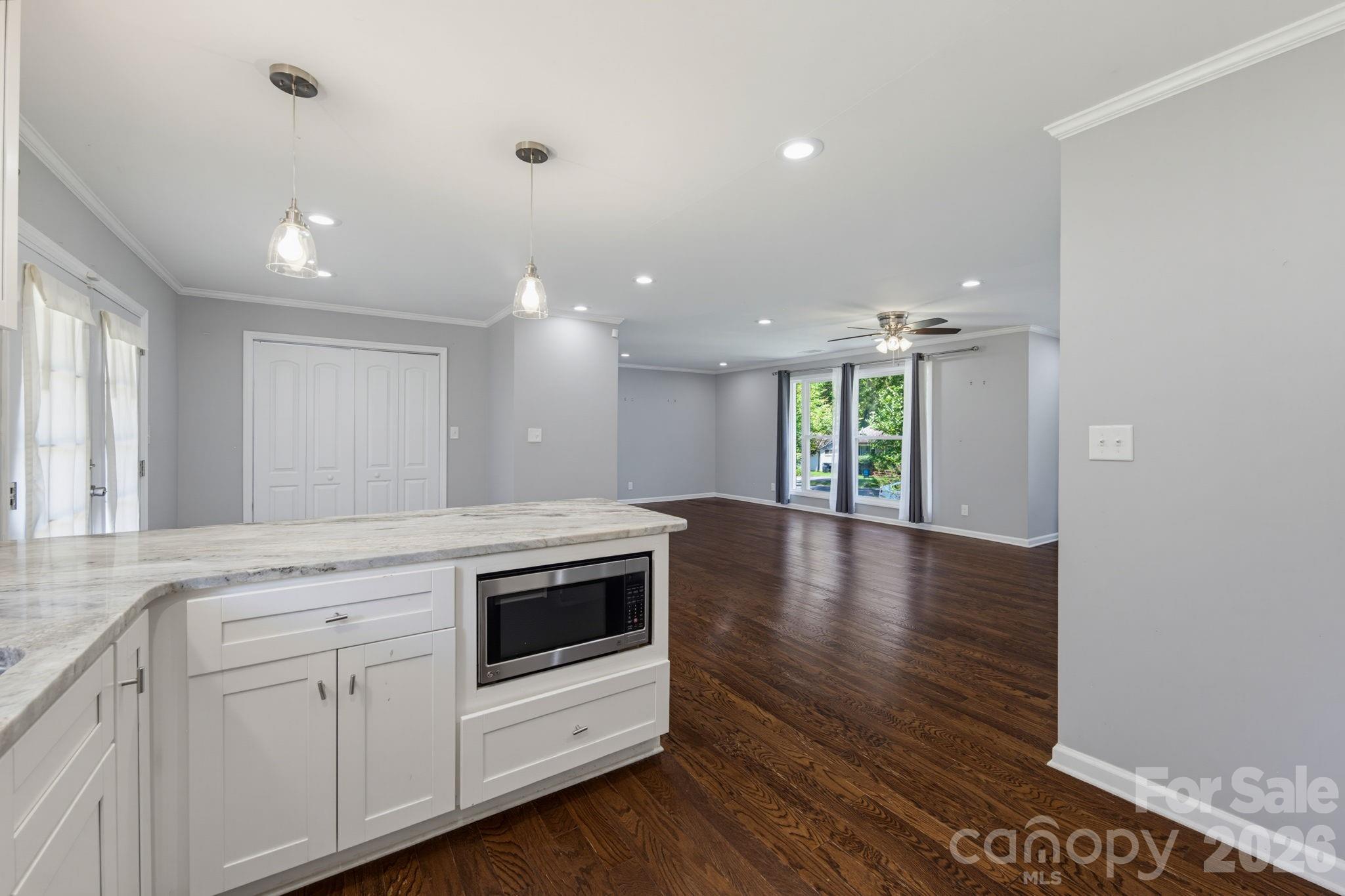 1742 Herrin Avenue Property Photo 16
