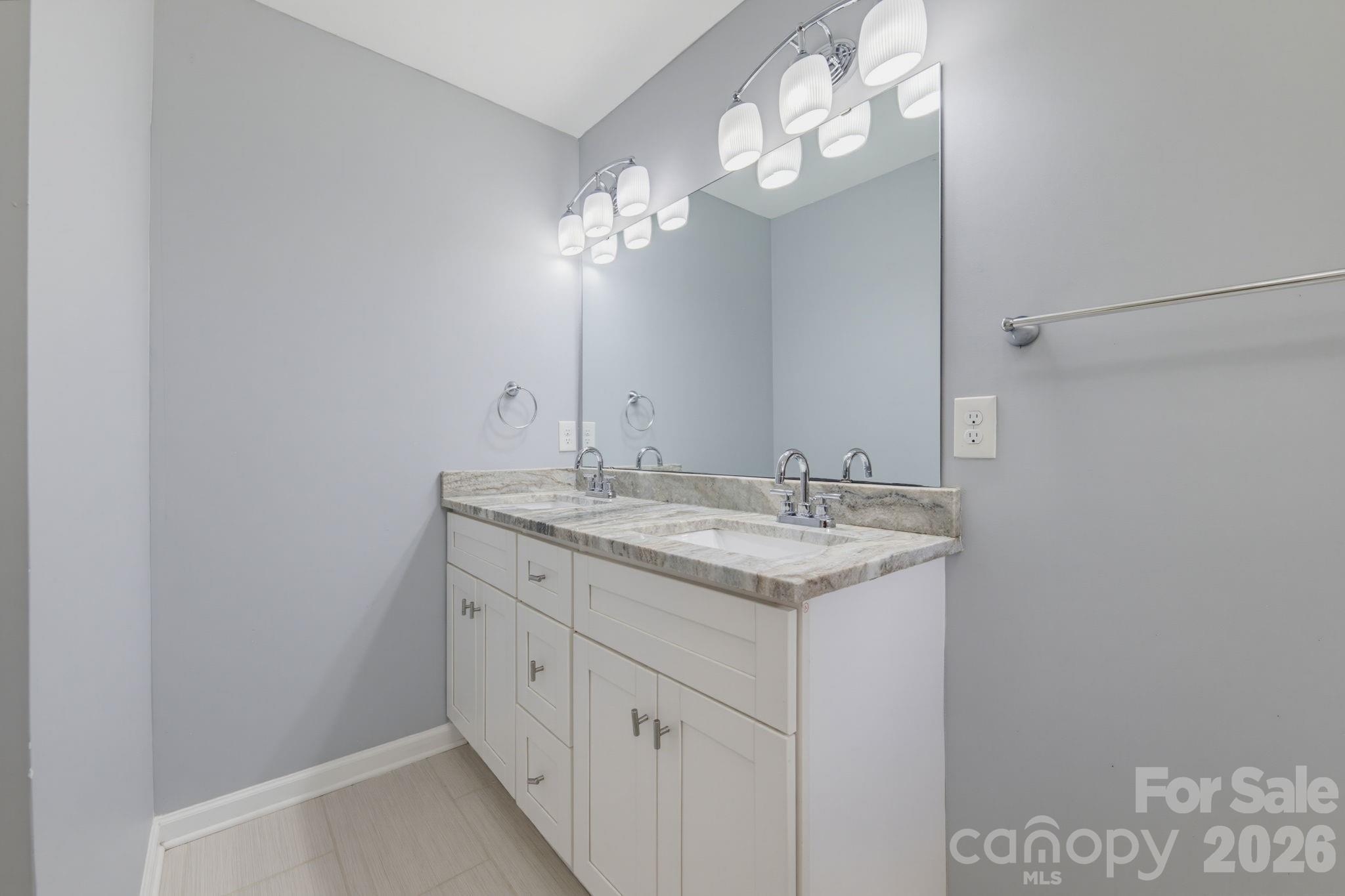 1742 Herrin Avenue Property Photo 23