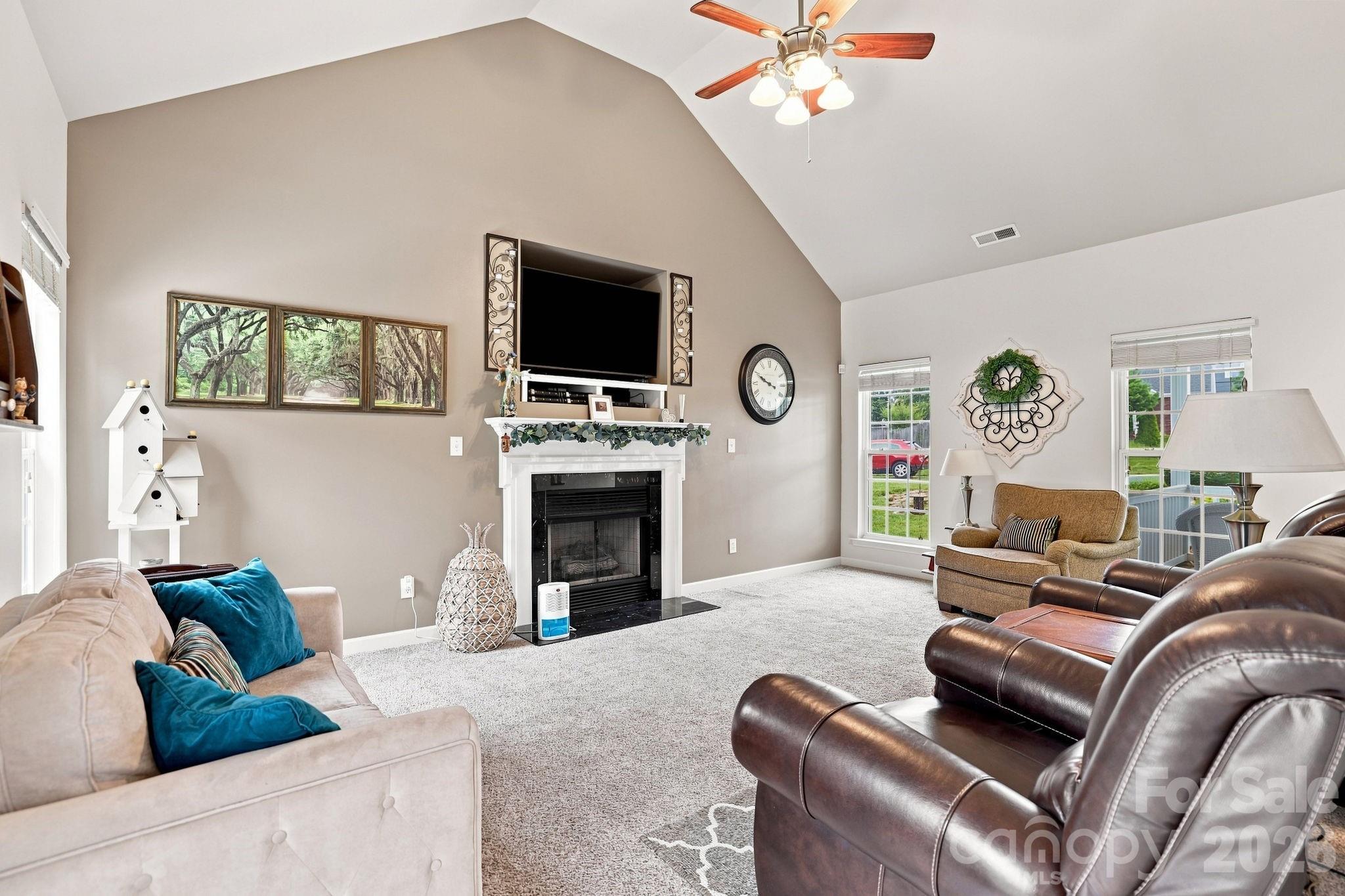 4828 Mossy Cup Lane Property Photo 7