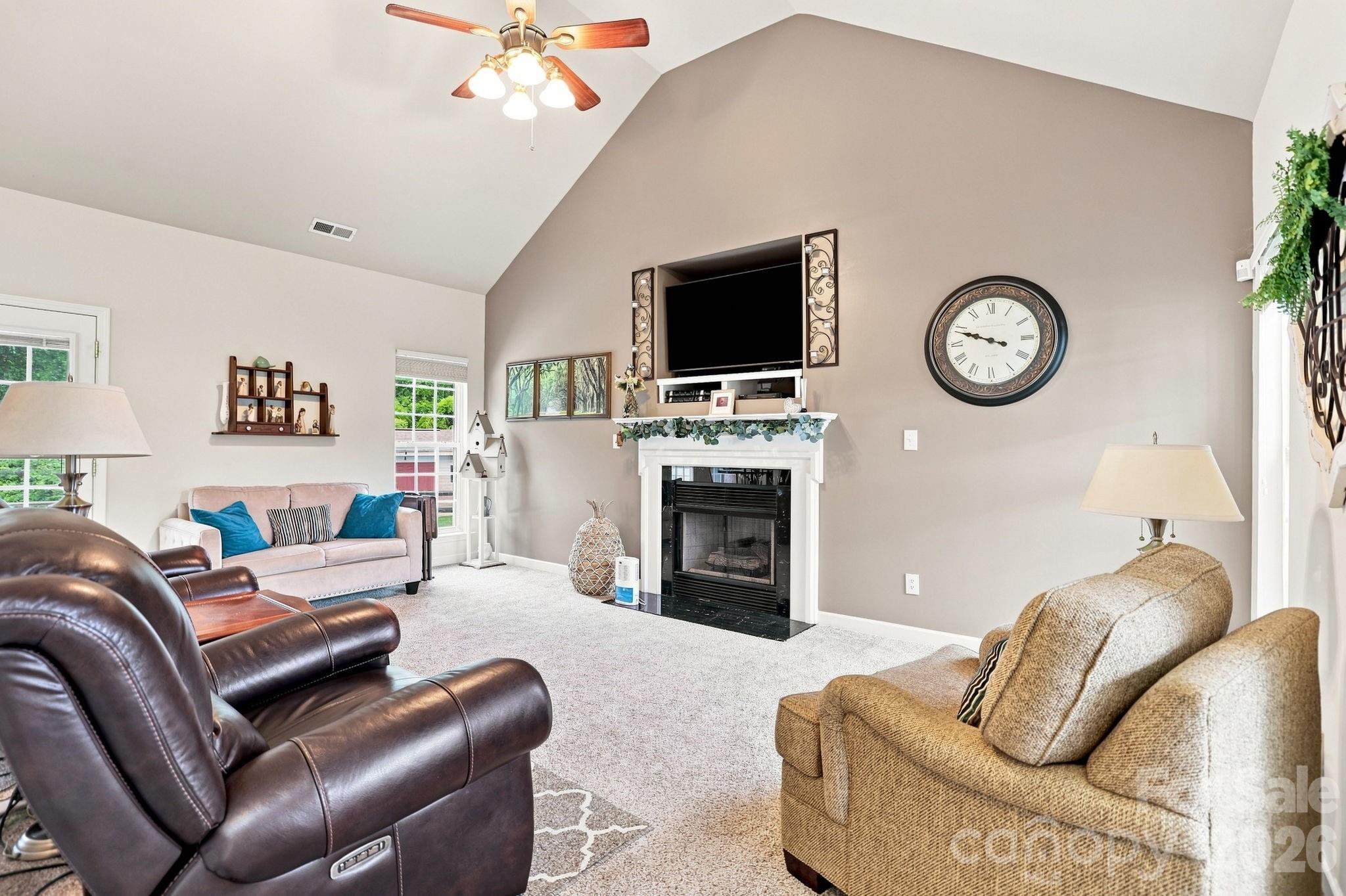 4828 Mossy Cup Lane Property Photo 9