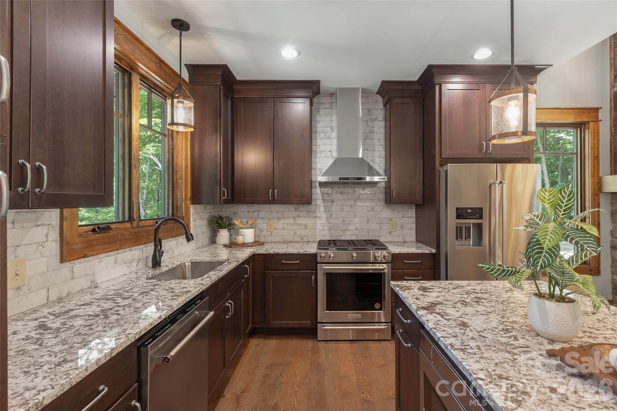 11 E Fish Camp Trail W19 Property Photo 9