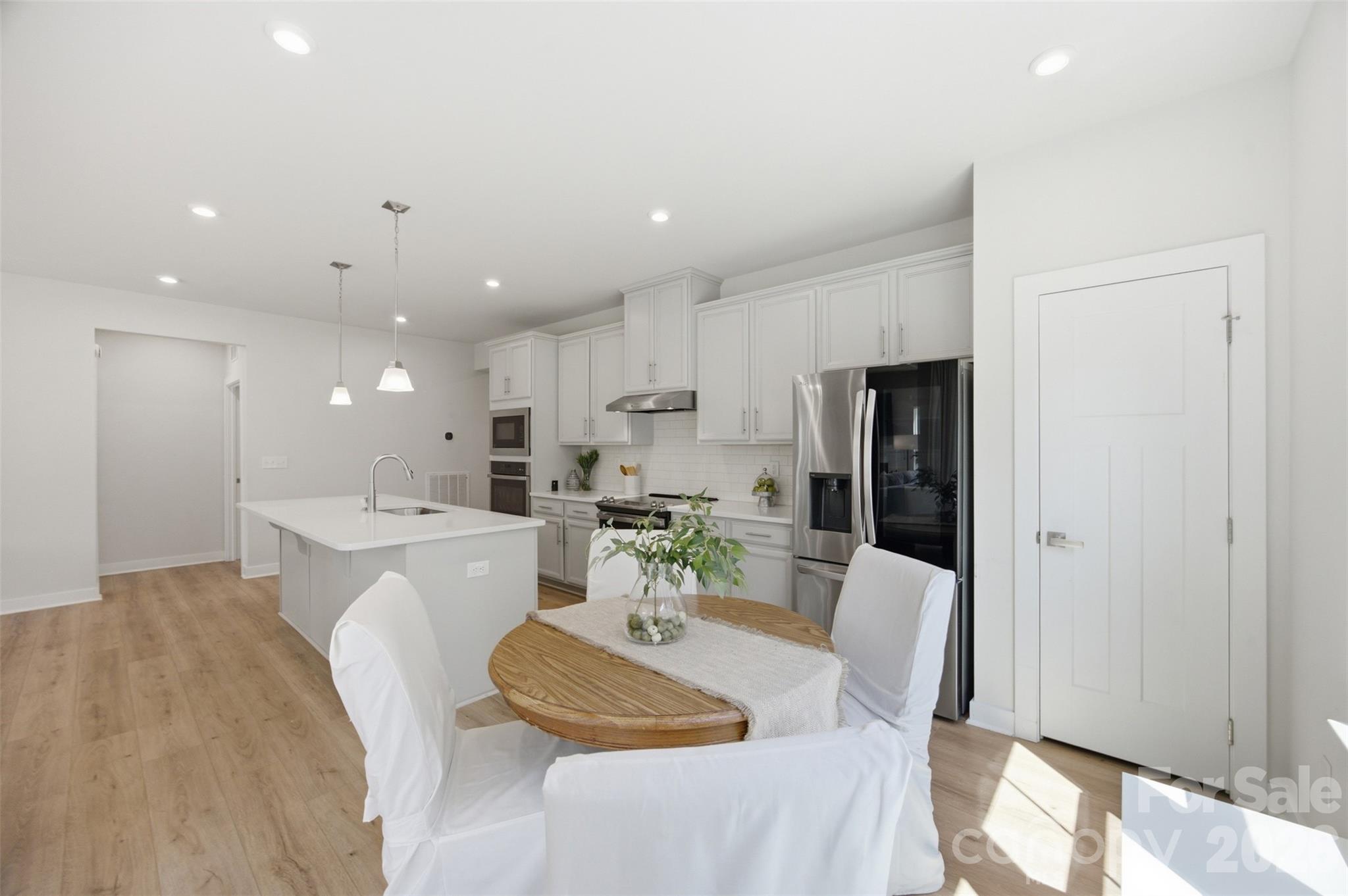 6428 Cambridge Drive Property Photo 8