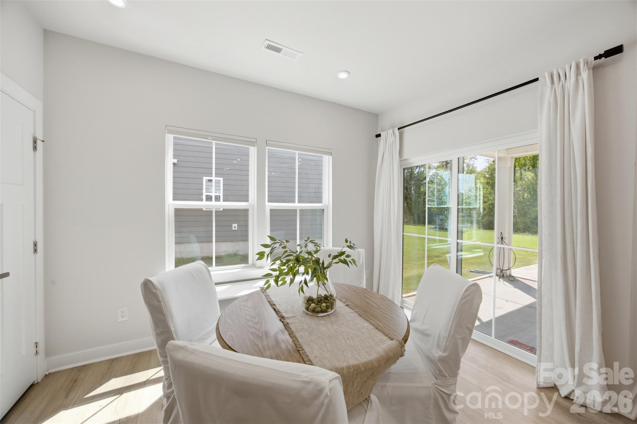 6428 Cambridge Drive Property Photo 9