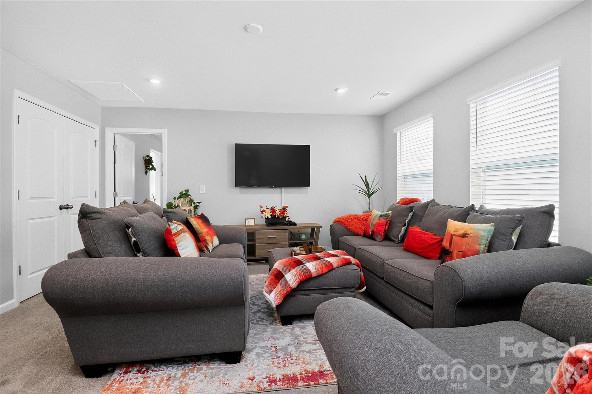 13327 Savaine Street Property Photo 21