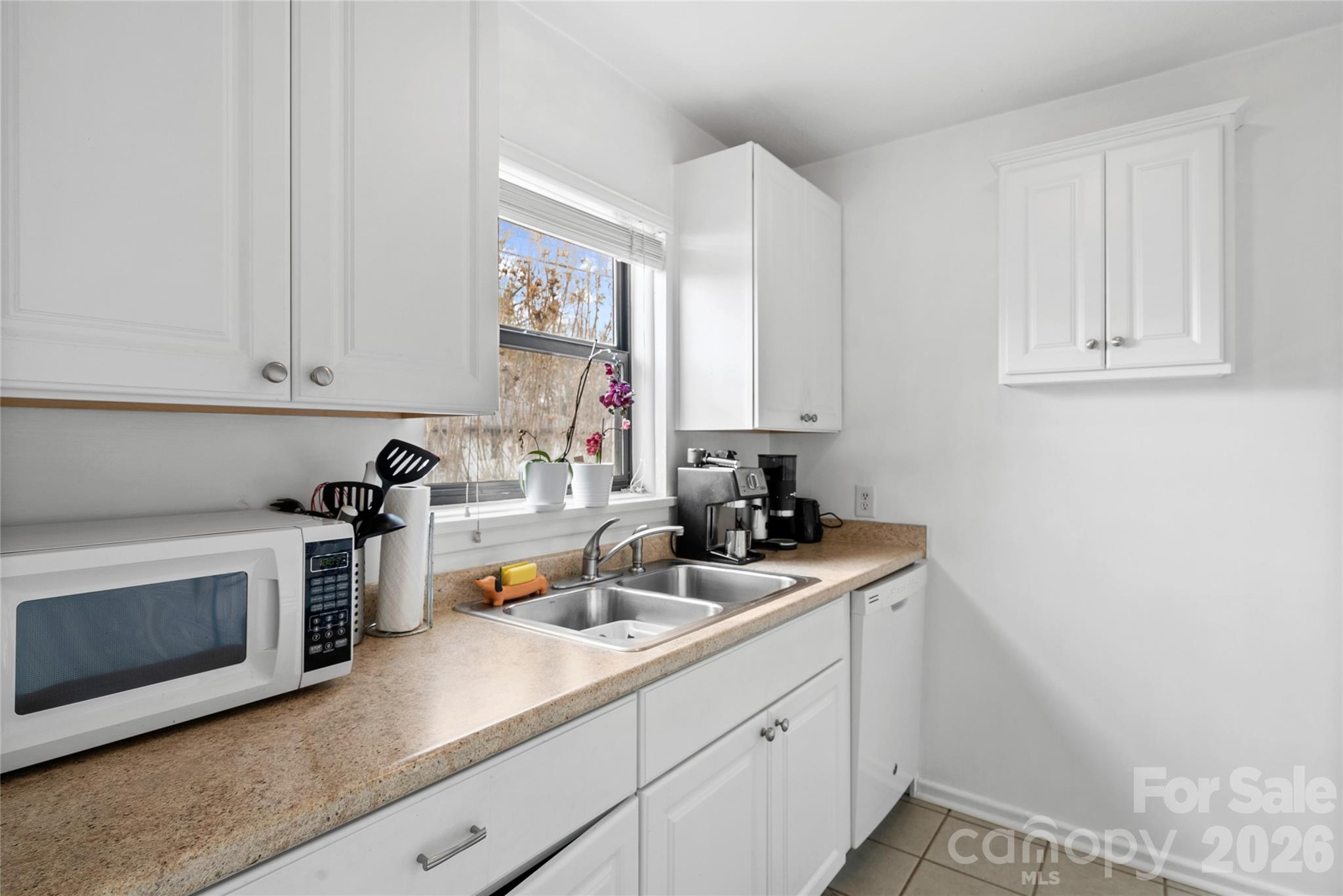 615 Biltmore Avenue H-2 Property Photo 7