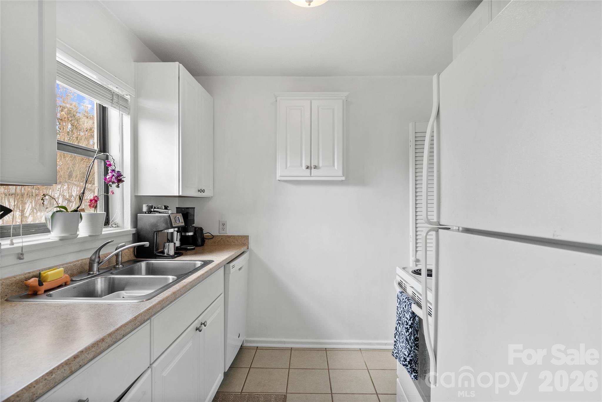 615 Biltmore Avenue H-2 Property Photo 8