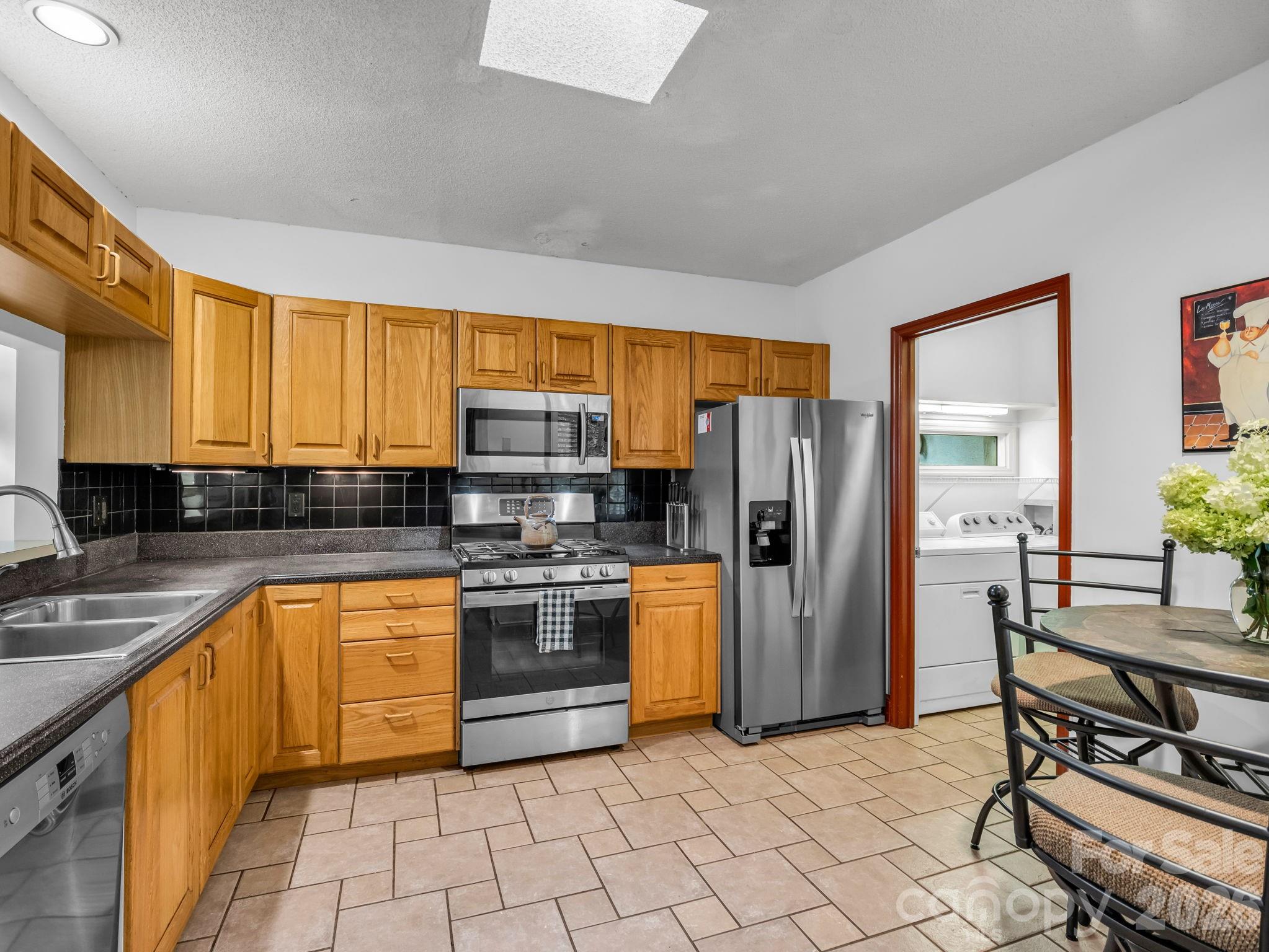 234 Club Road Property Photo 15