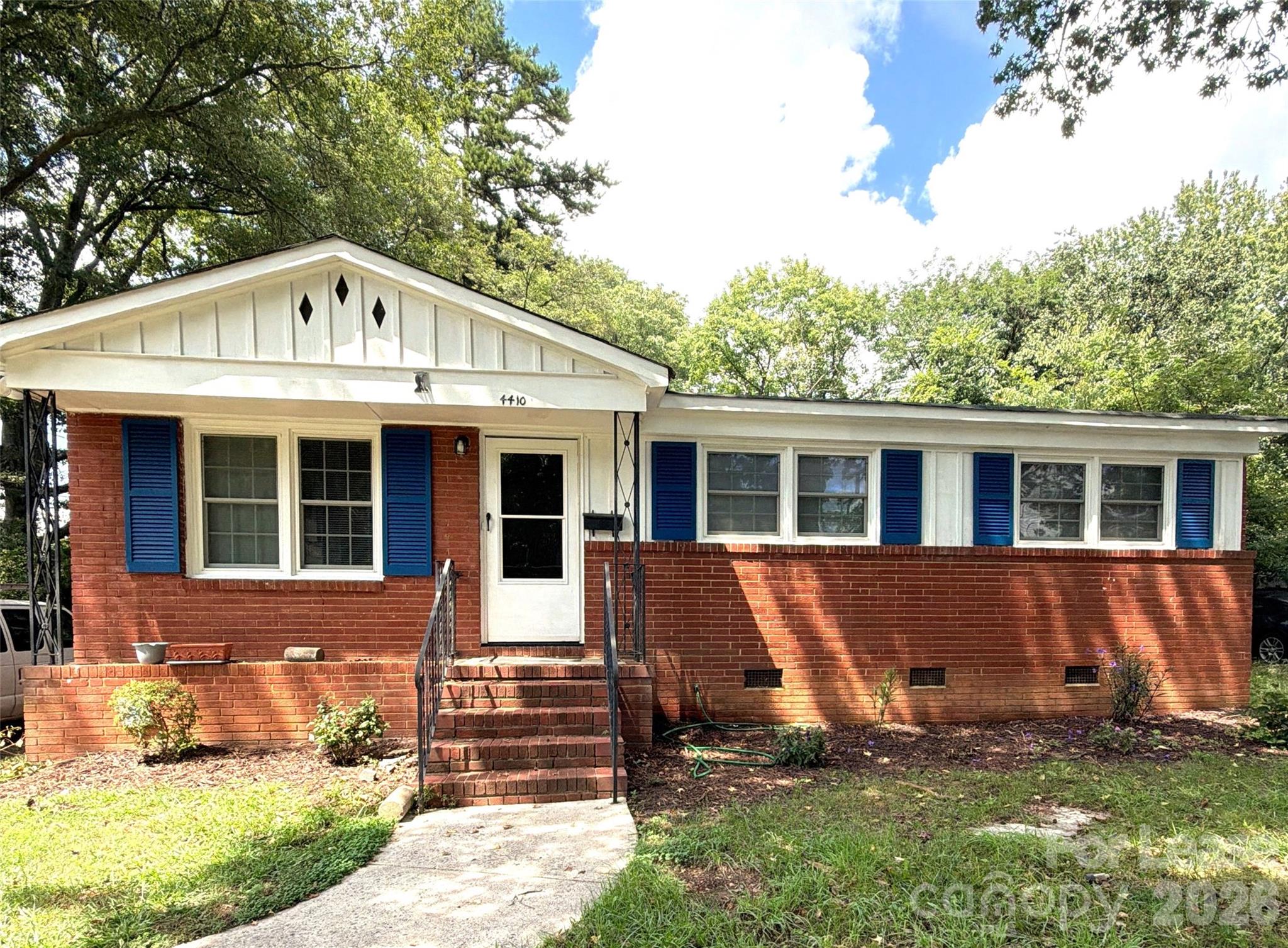 4410 Brooktree Drive Property Photo 1