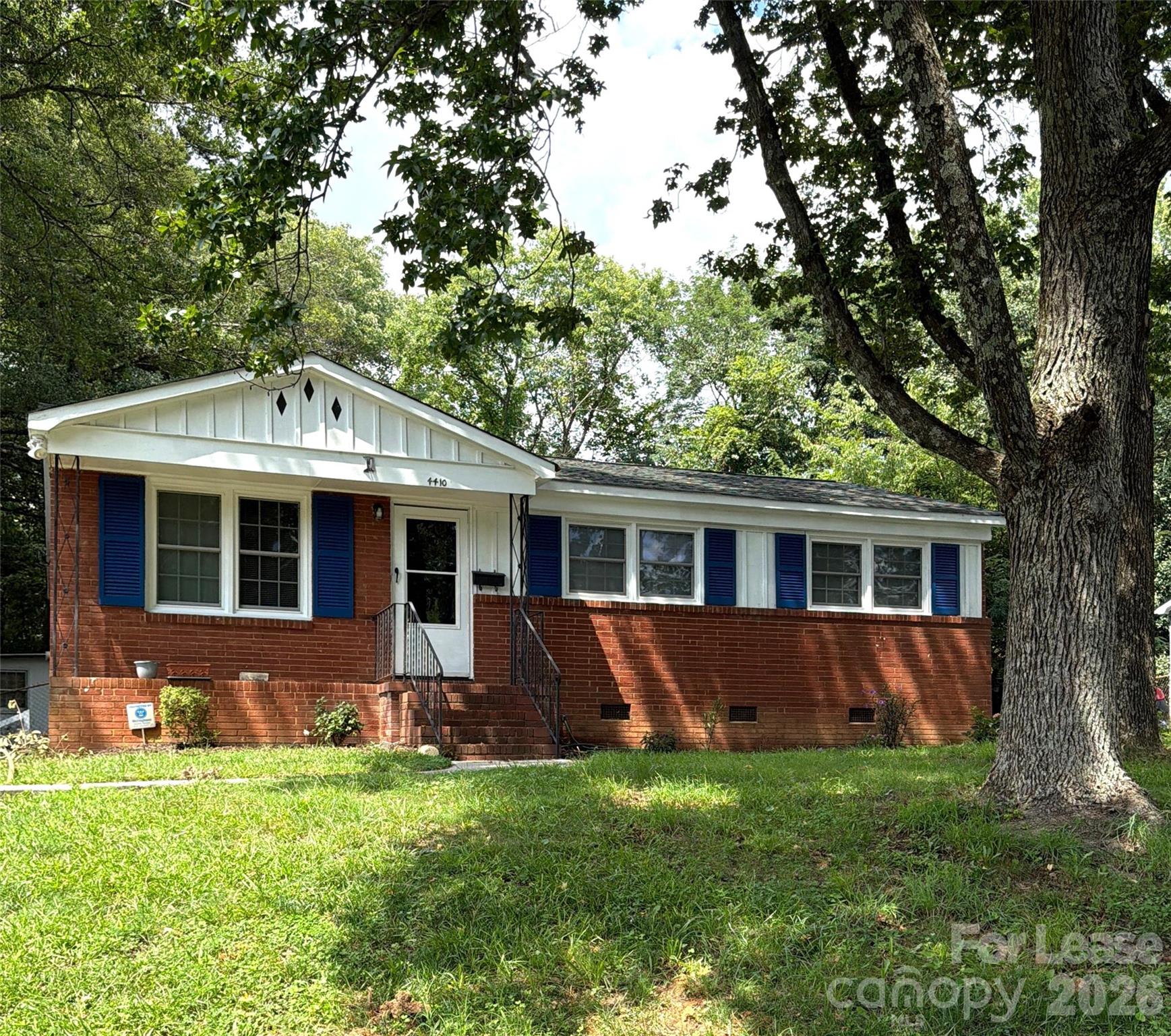 4410 Brooktree Drive Property Photo 2