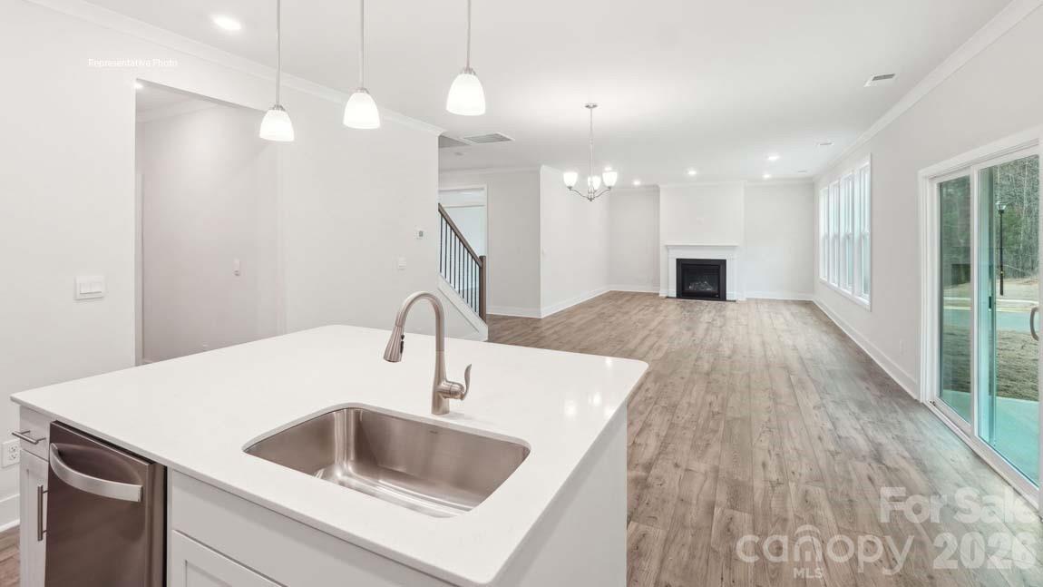 6021 Shady Terrace Lane Property Photo 15