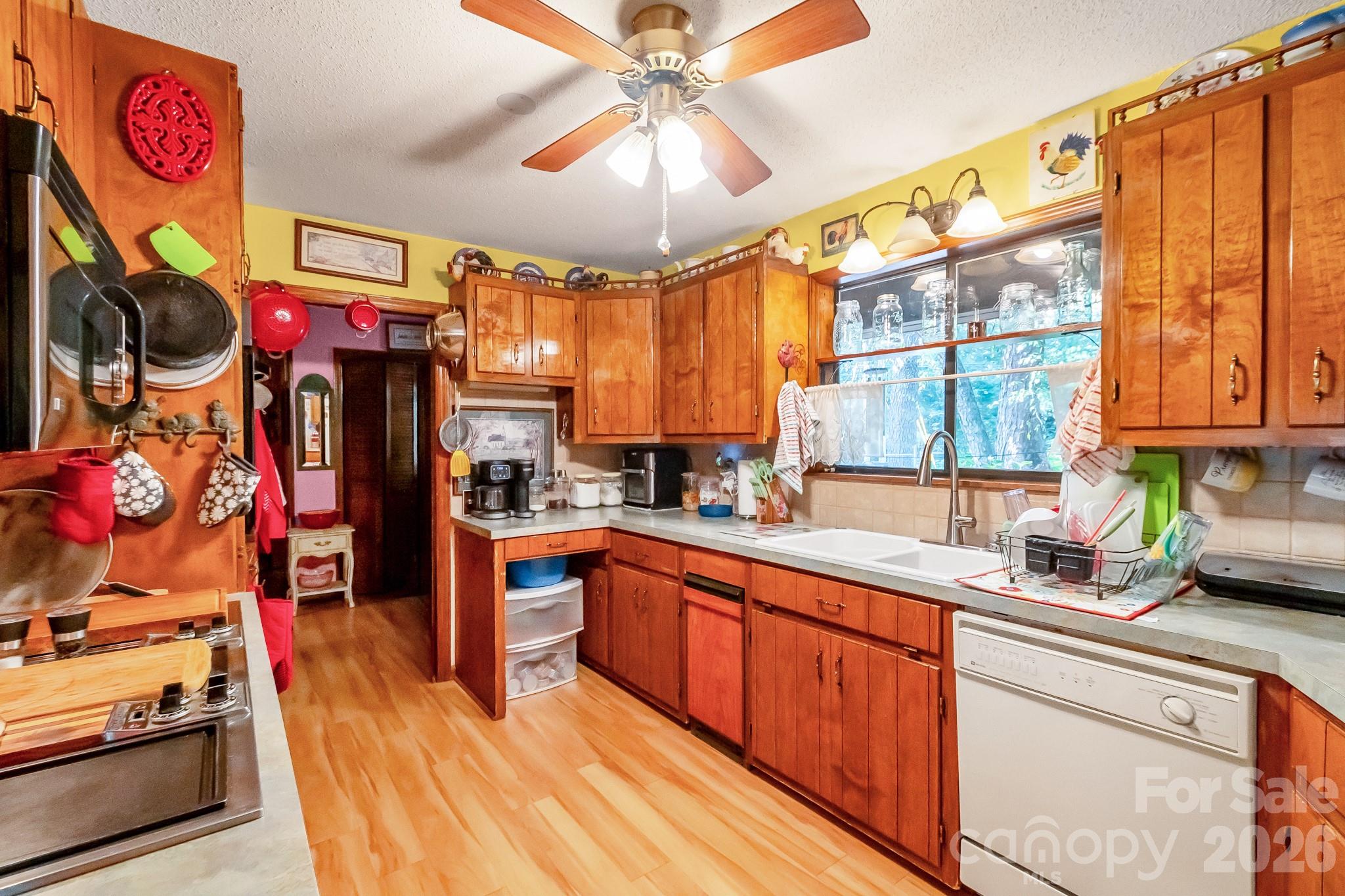 436 Allenton Street Property Photo 8