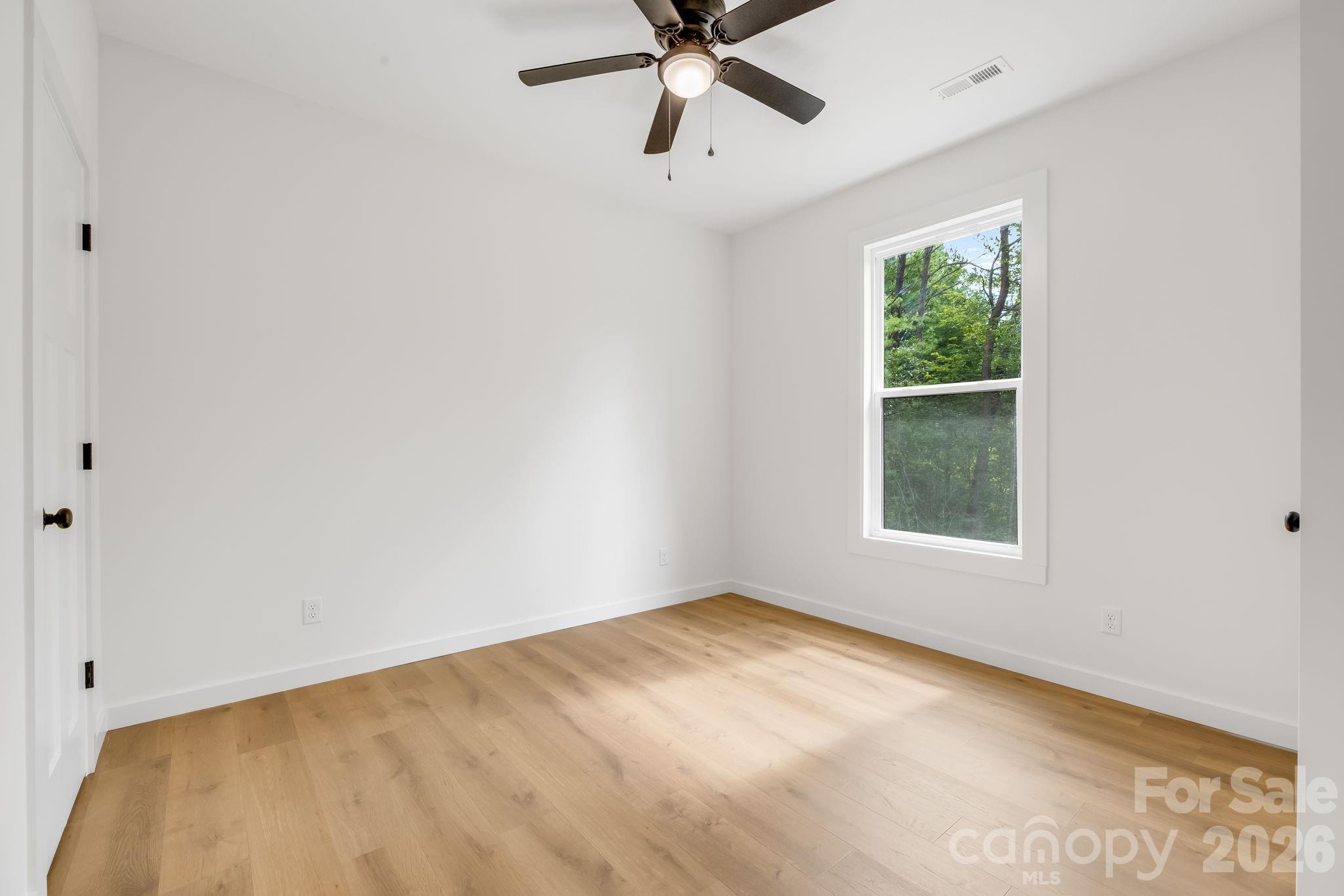 120 Dog Star Lane Property Photo 11