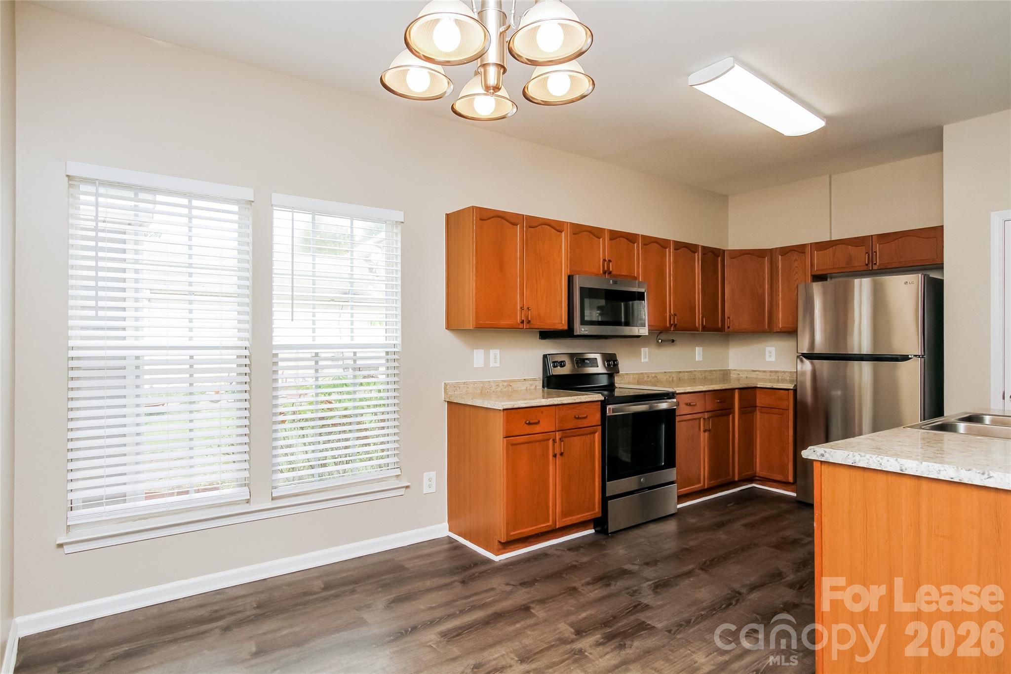 601 N Mulberry Street Property Photo 3