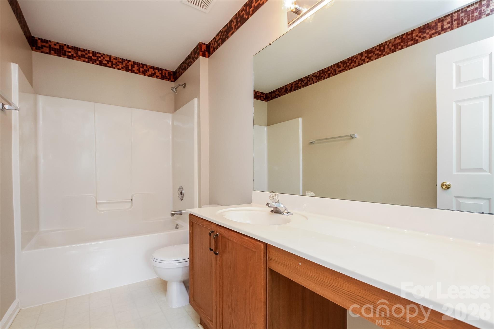 601 N Mulberry Street Property Photo 13