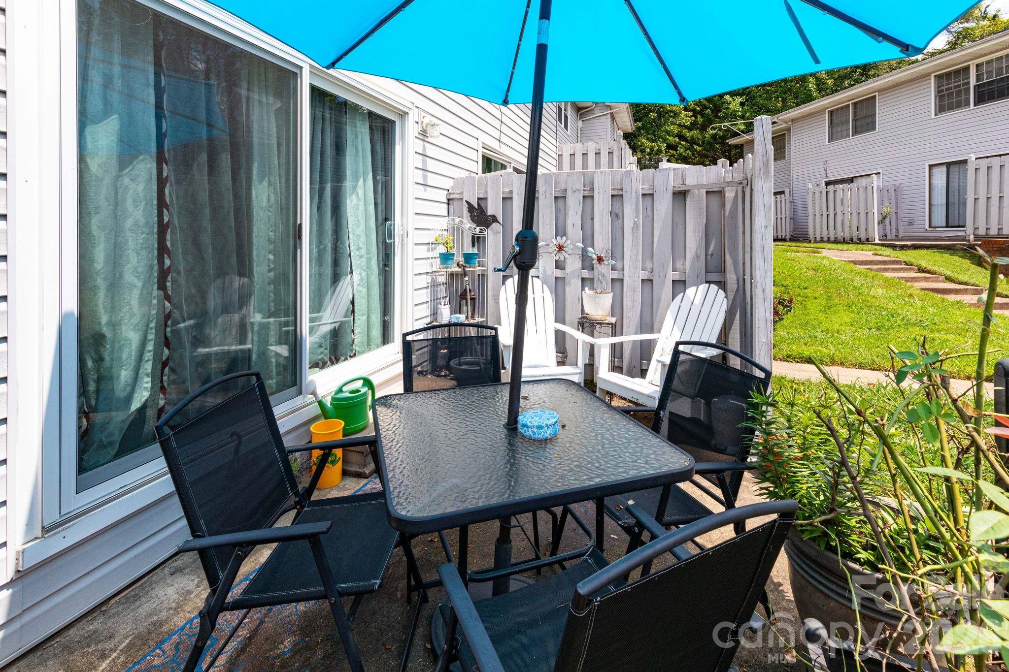 405 Southway Garden Road Property Photo 17