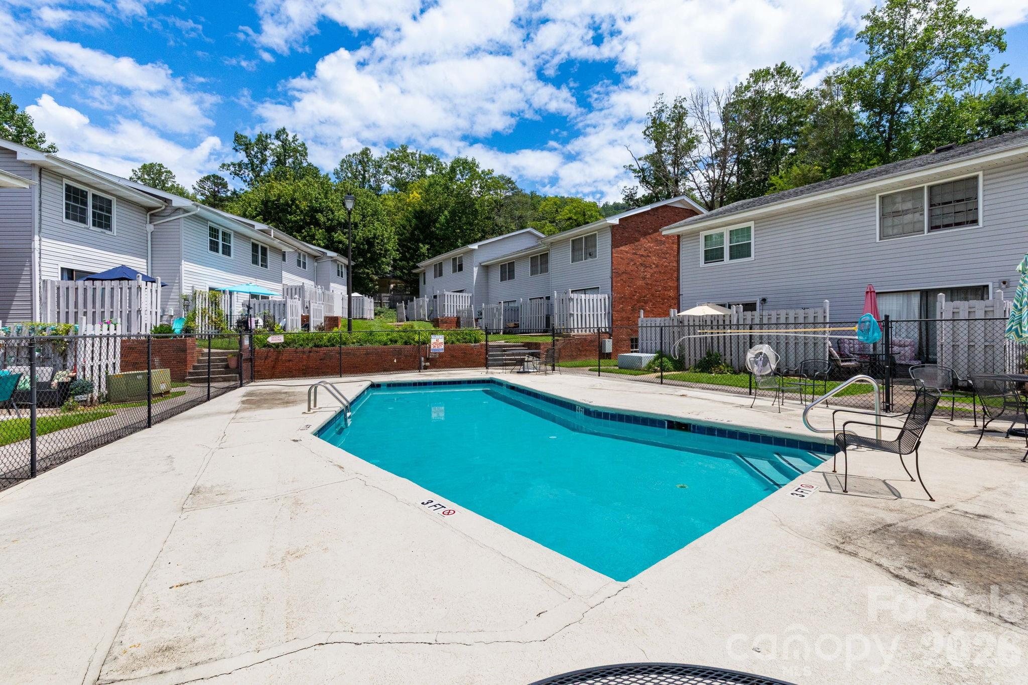405 Southway Garden Road Property Photo 18