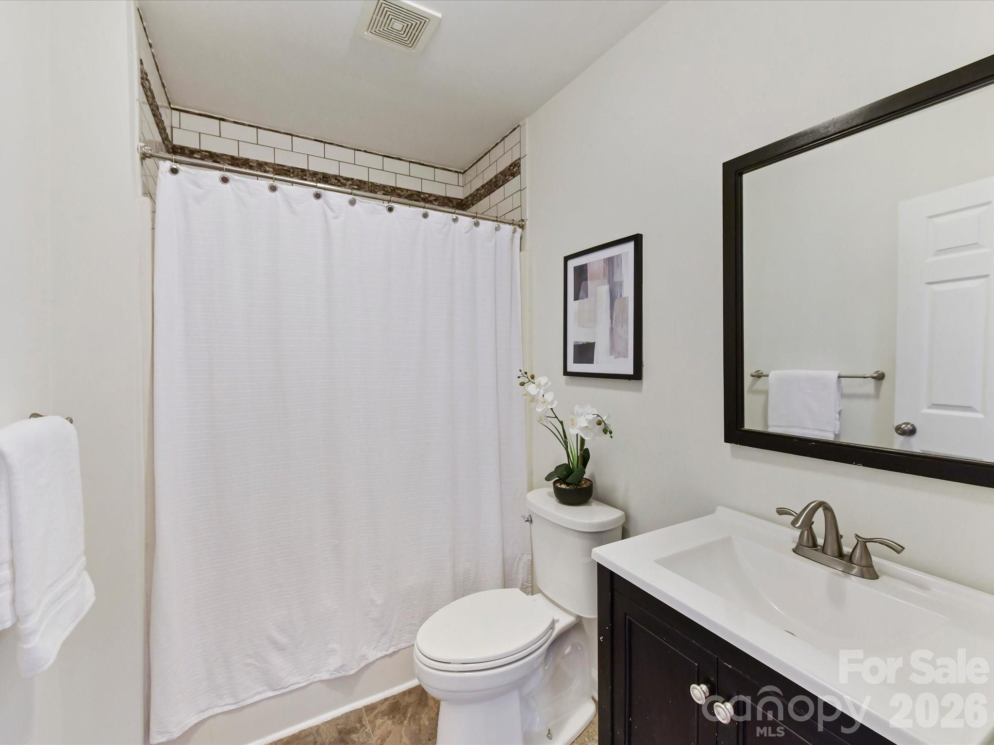 2028 Hamorton Place Property Photo 18