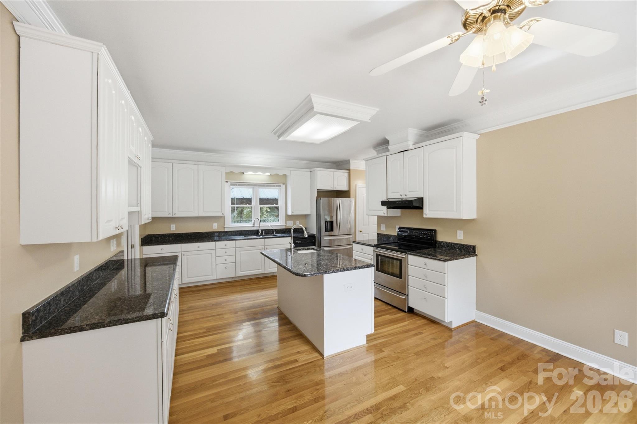 142 Griffin Street Property Photo 8