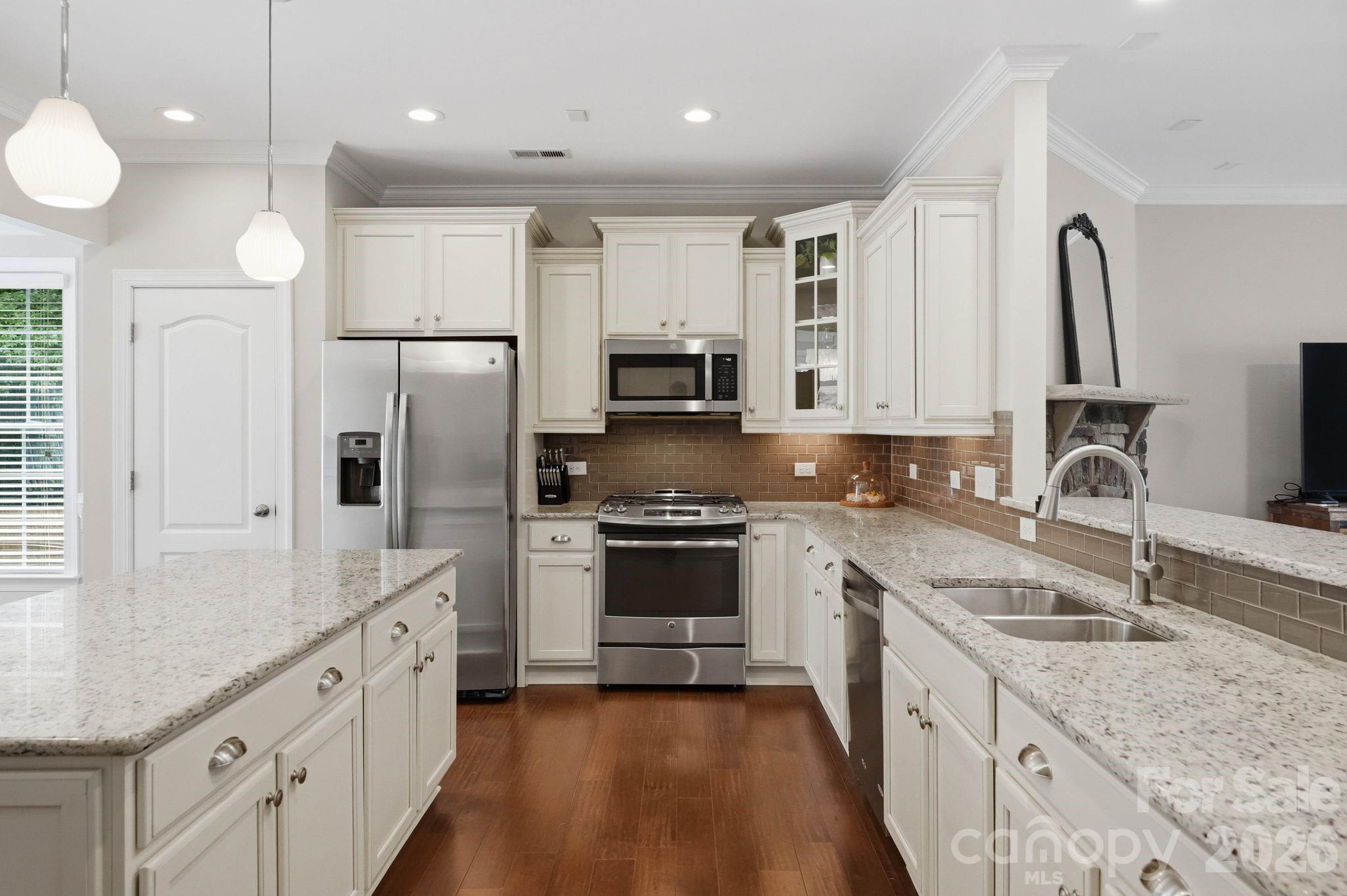 18609 Boulder Rock Loop 18 Property Photo 3