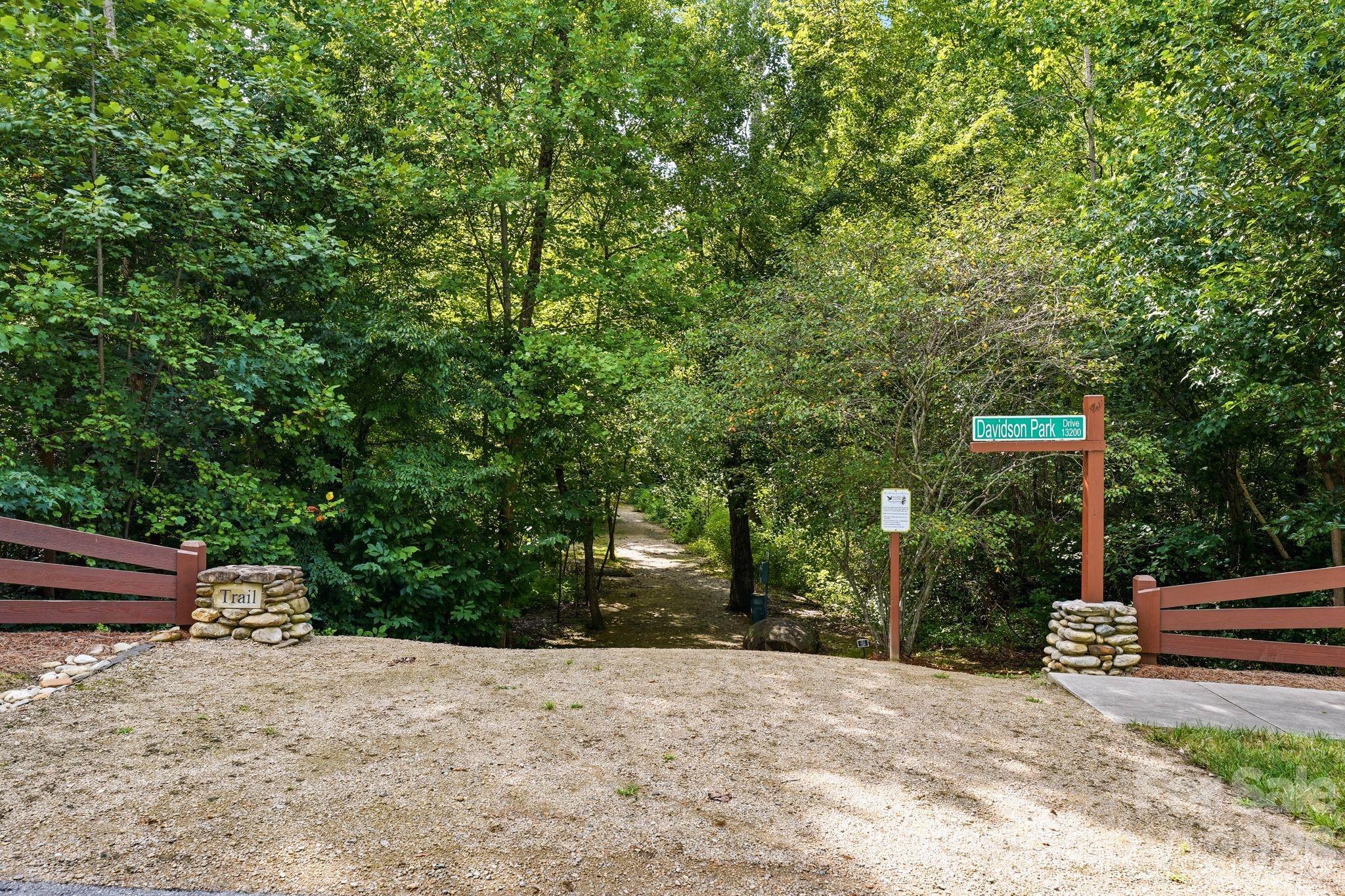 18609 Boulder Rock Loop 18 Property Photo 45
