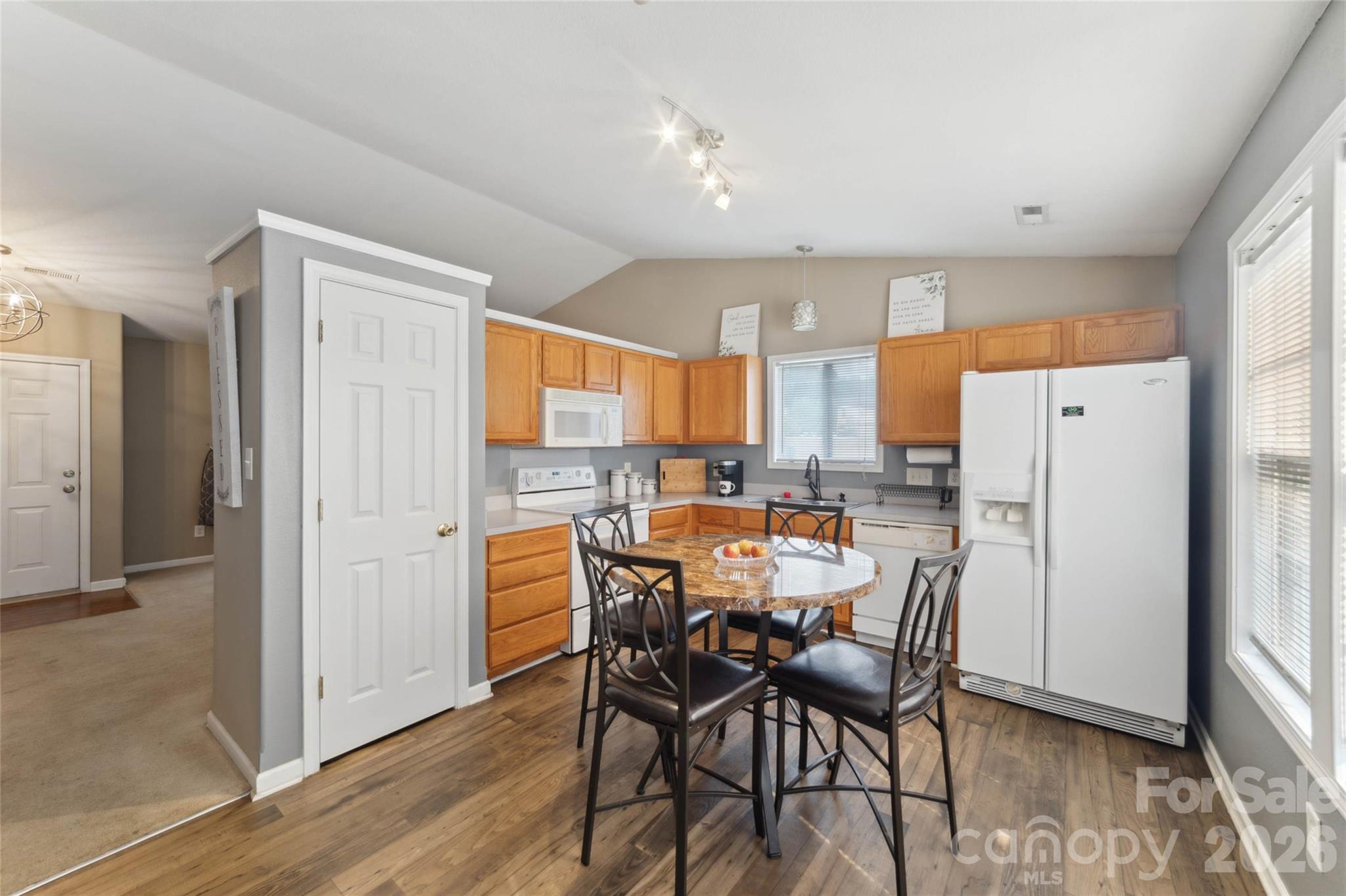 1508 Hollow Maple Drive Property Photo 4
