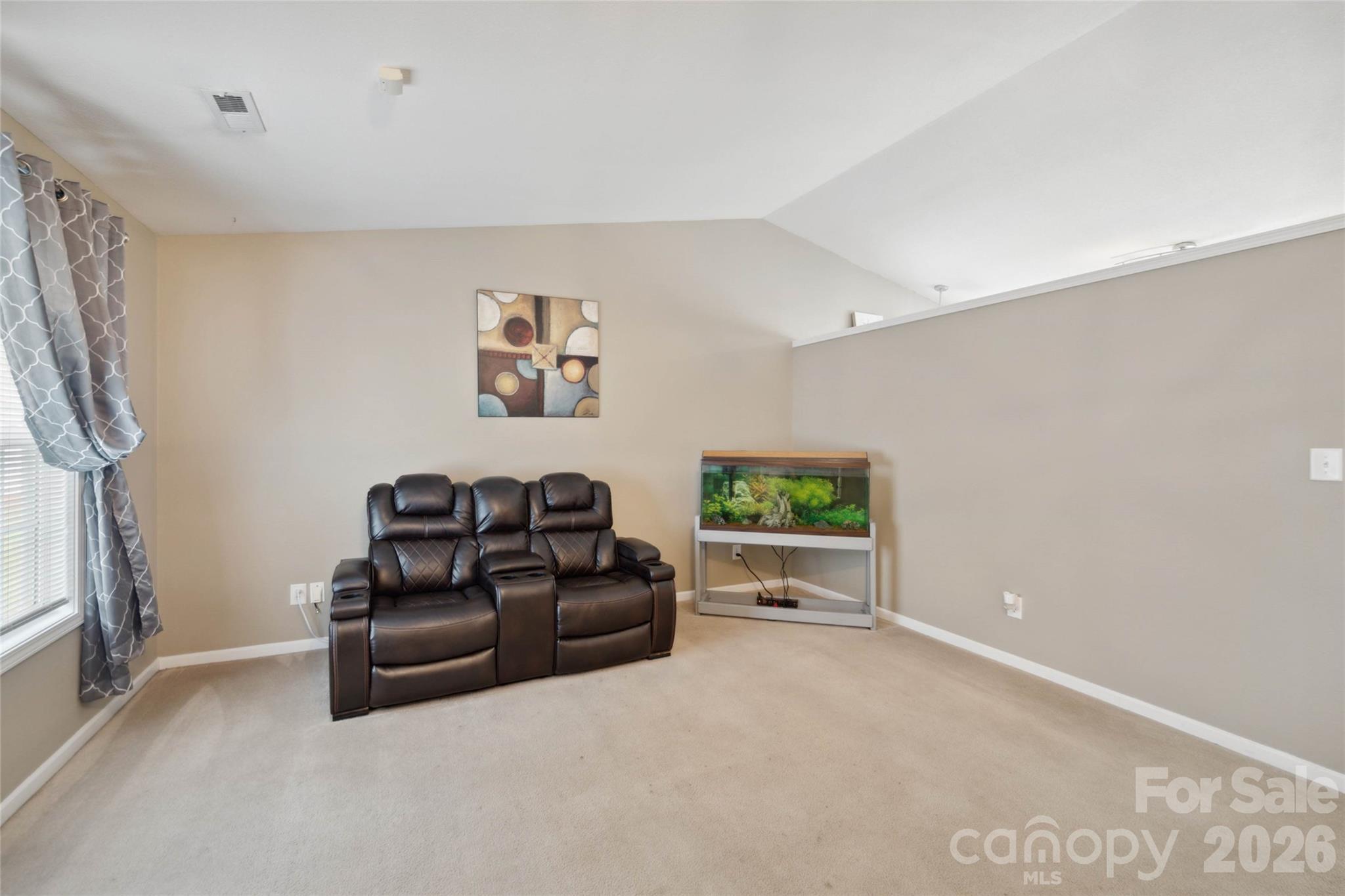 1508 Hollow Maple Drive Property Photo 5