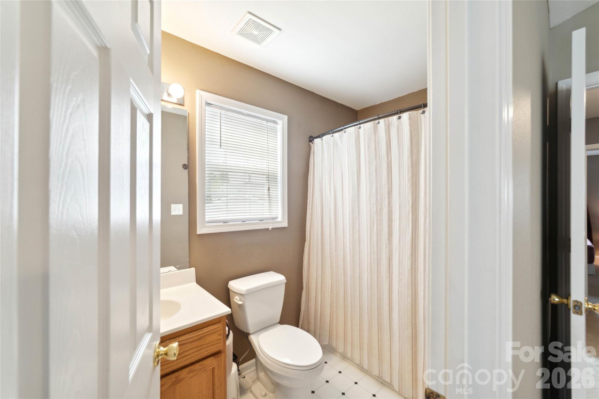 1508 Hollow Maple Drive Property Photo 6
