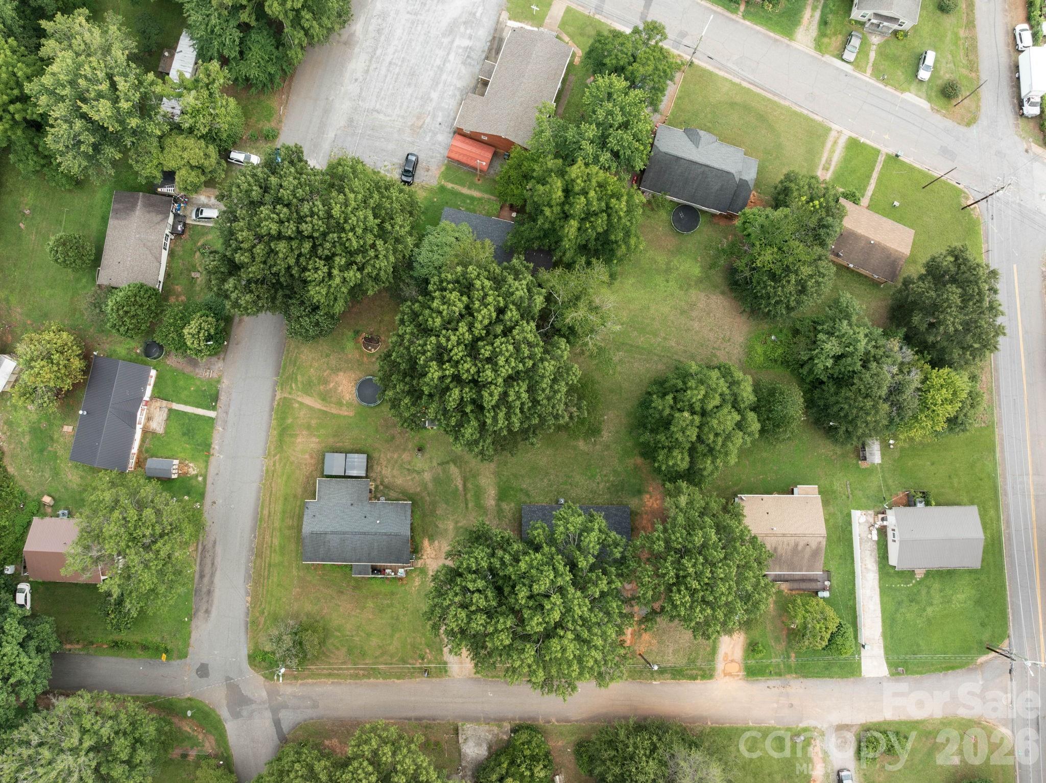 615 E Saunders Avenue Property Photo 28