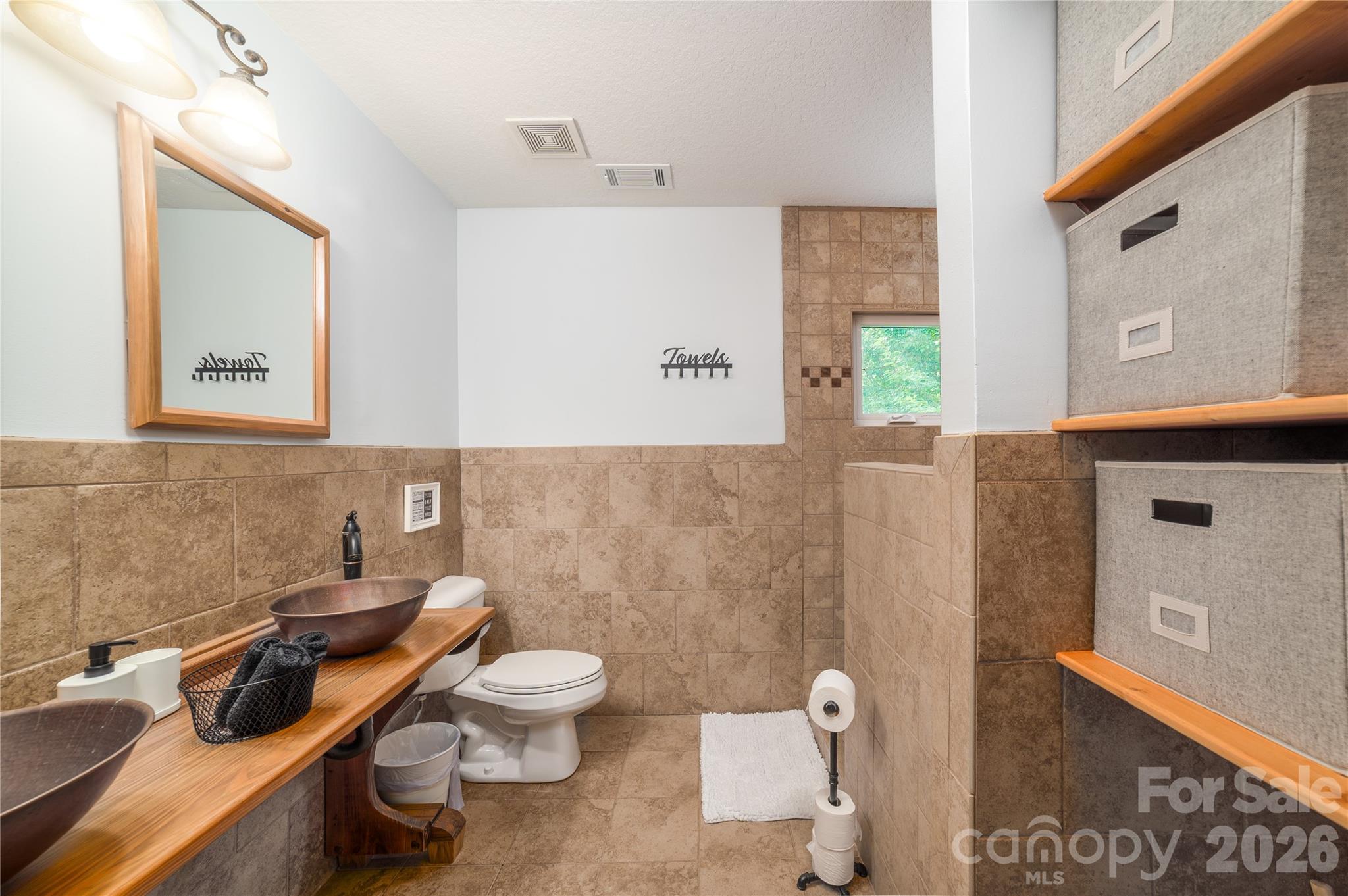 67 Hummingbird Hill Road Property Photo 12