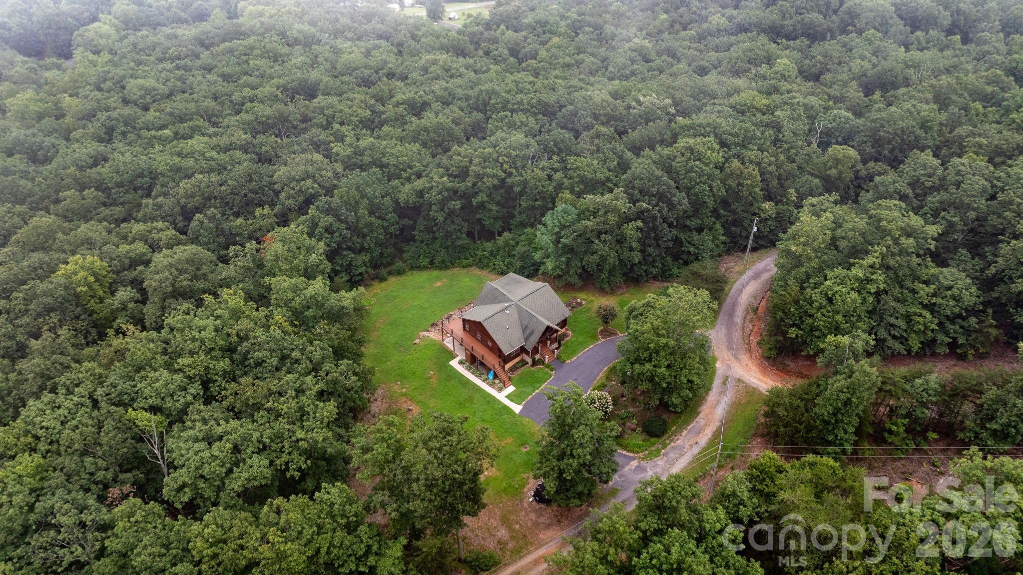 422 Ridge Creek Drive Property Photo 5