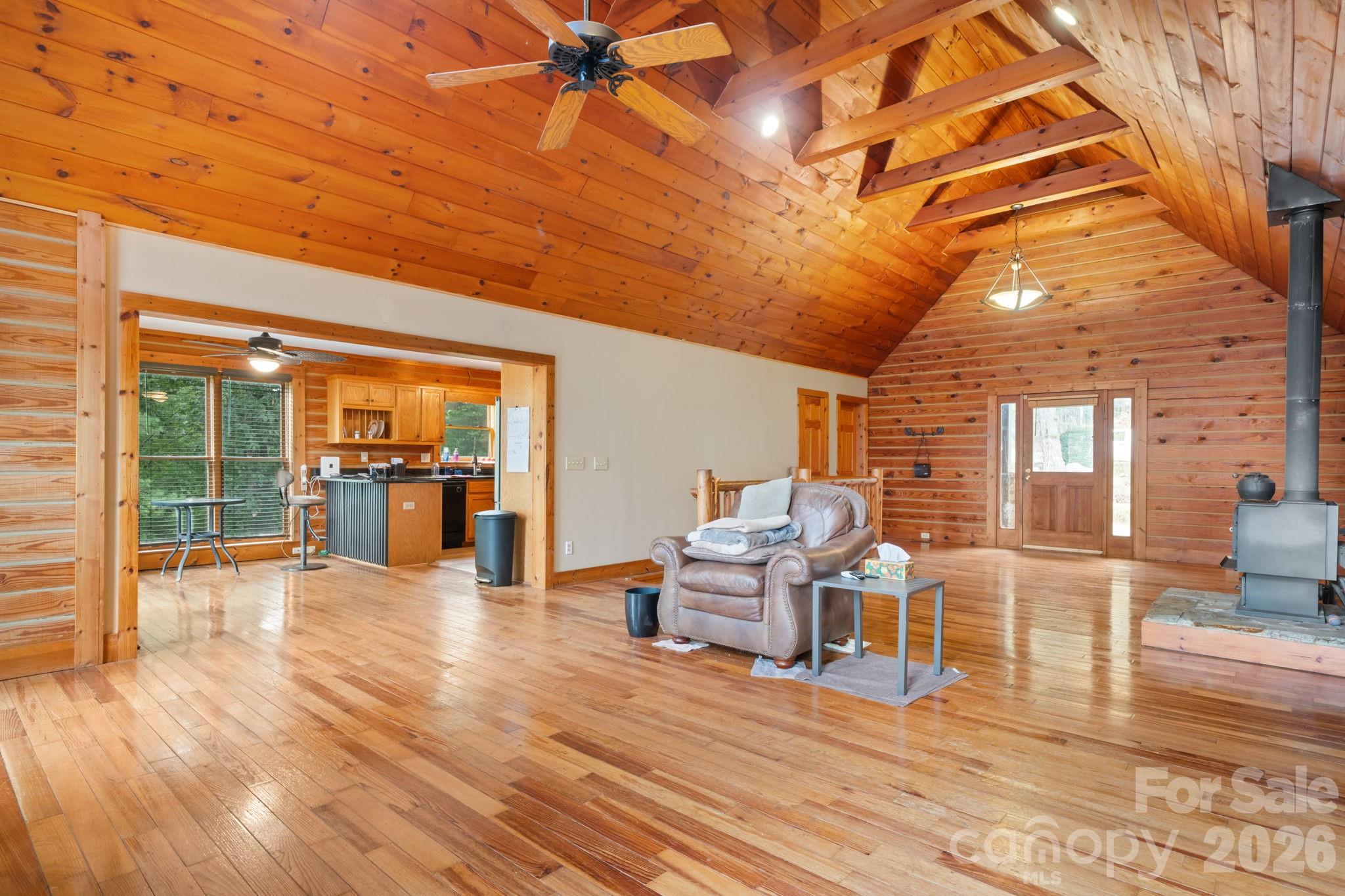 422 Ridge Creek Drive Property Photo 12