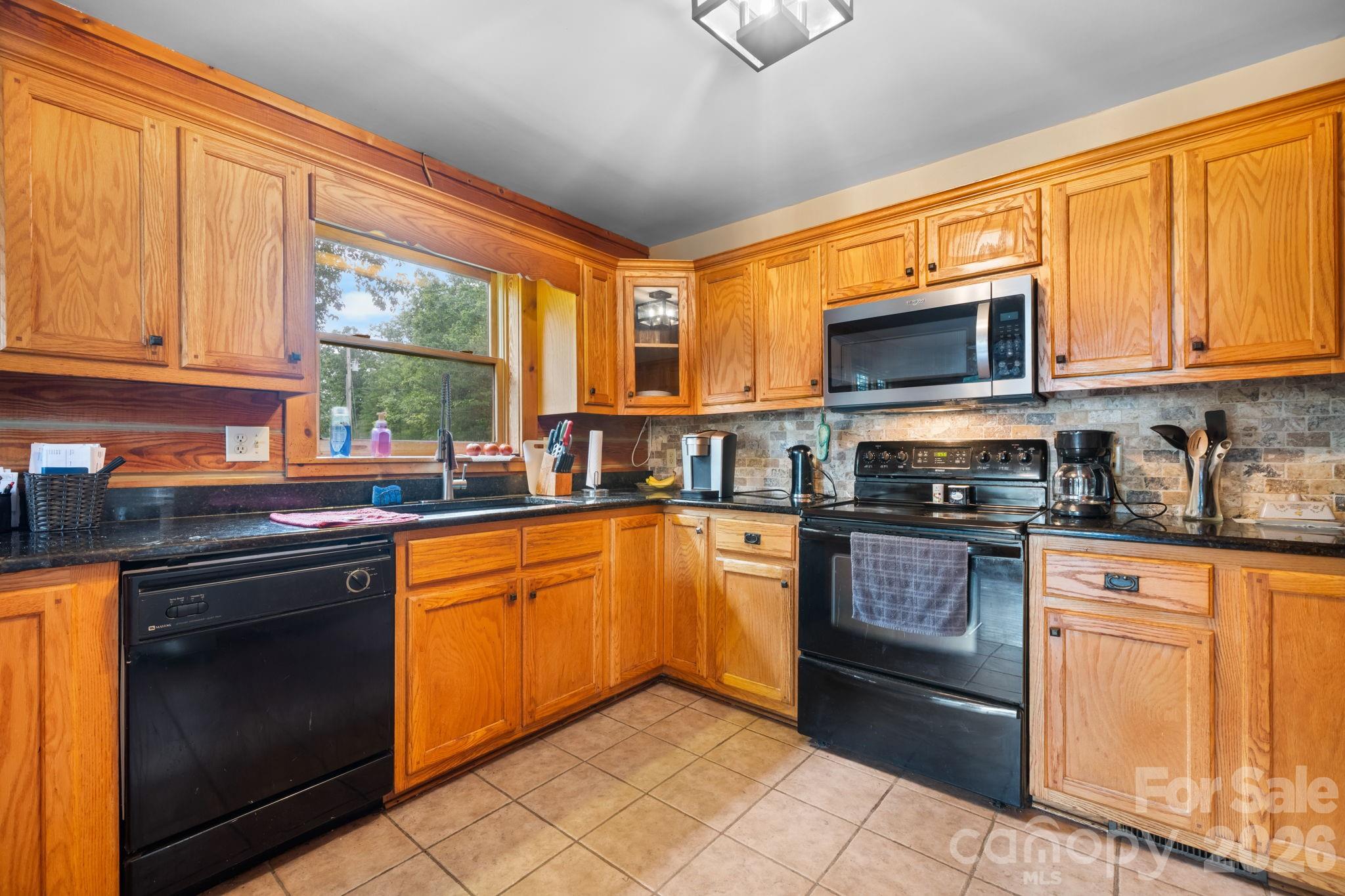 422 Ridge Creek Drive Property Photo 14