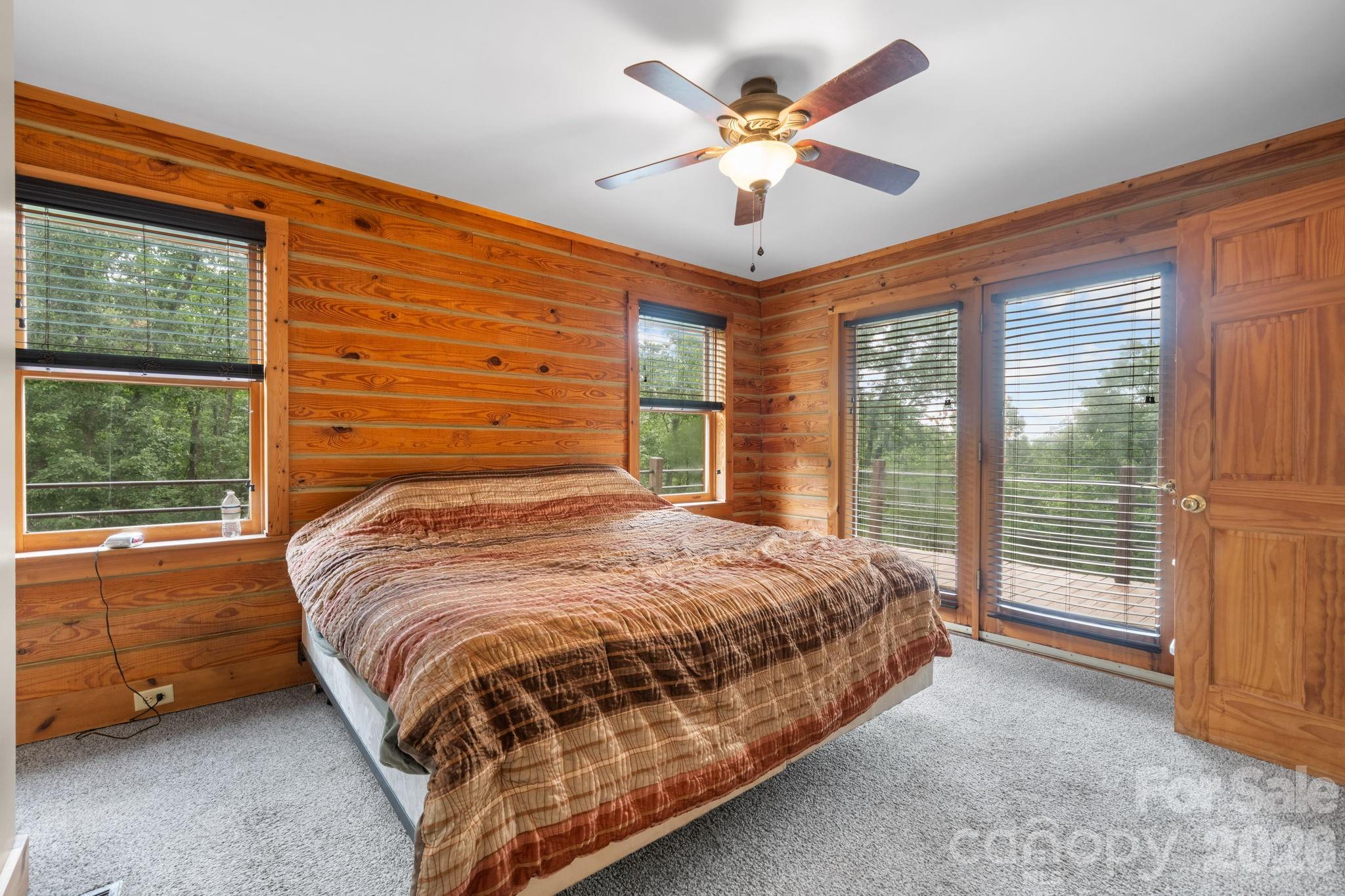 422 Ridge Creek Drive Property Photo 16