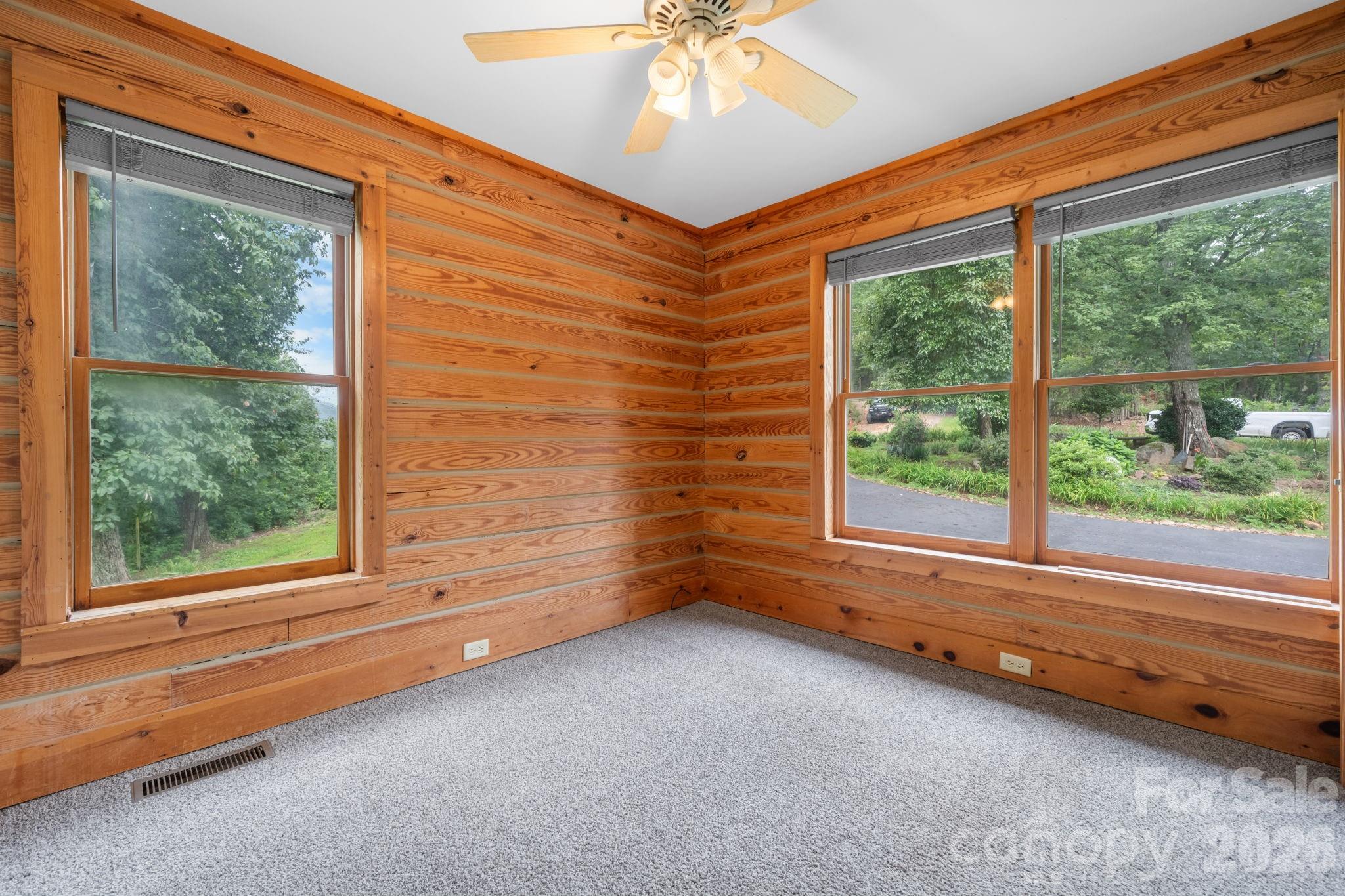 422 Ridge Creek Drive Property Photo 18