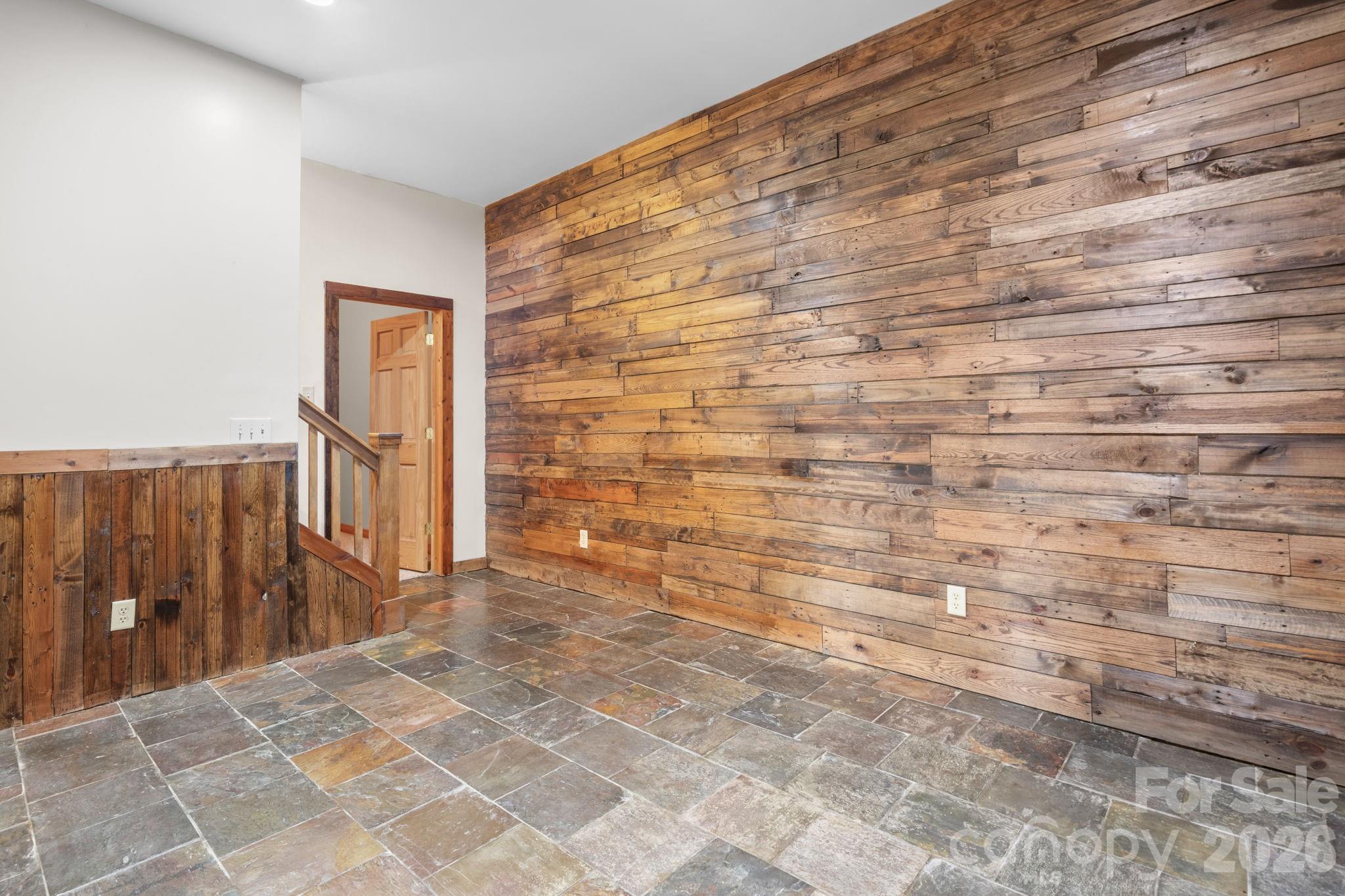 422 Ridge Creek Drive Property Photo 20