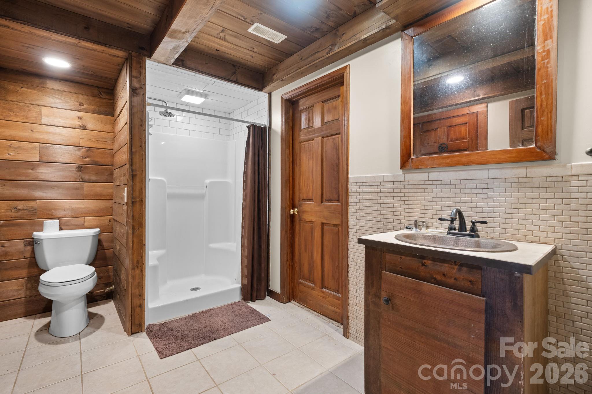 422 Ridge Creek Drive Property Photo 27