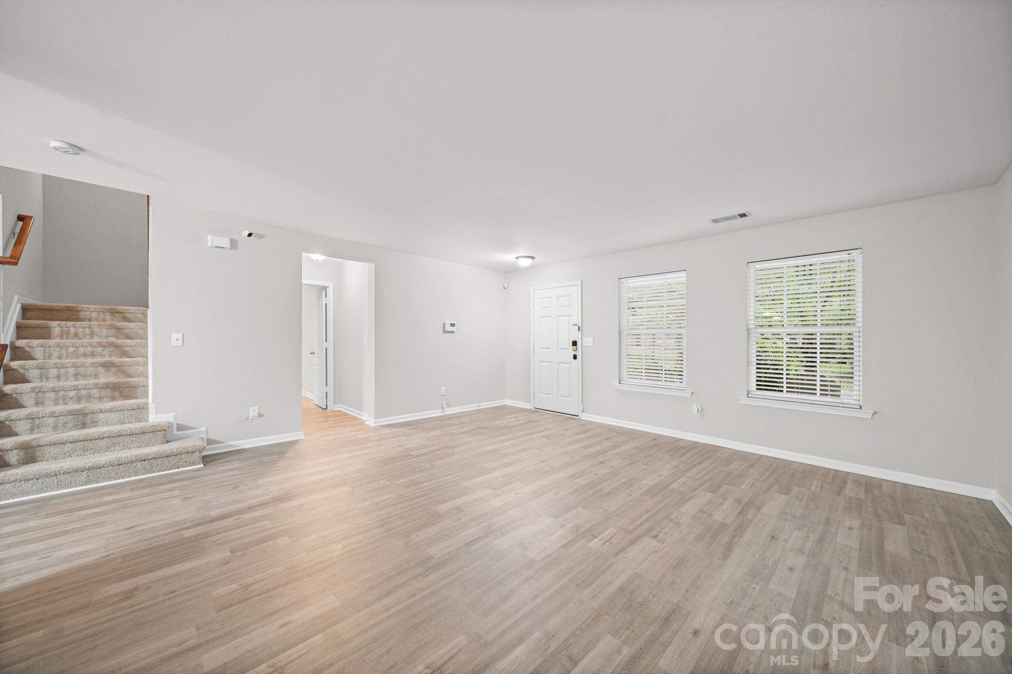 9220 Seamill Road Property Photo 11
