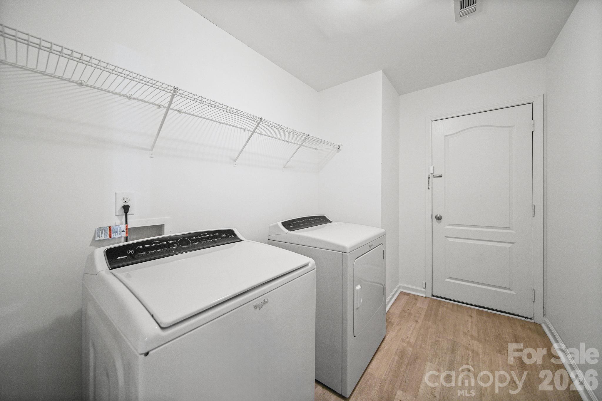 9220 Seamill Road Property Photo 14