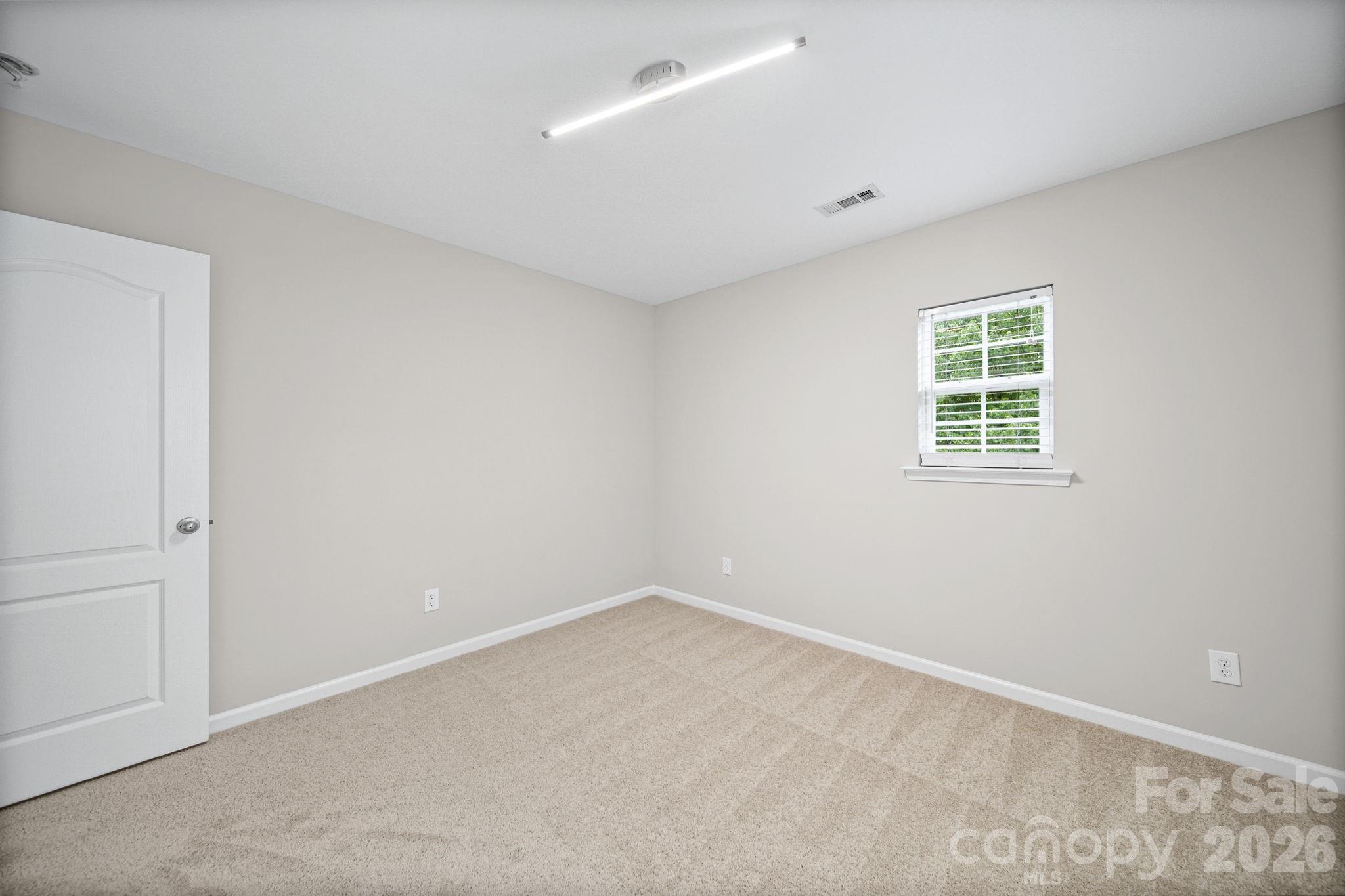 9220 Seamill Road Property Photo 17