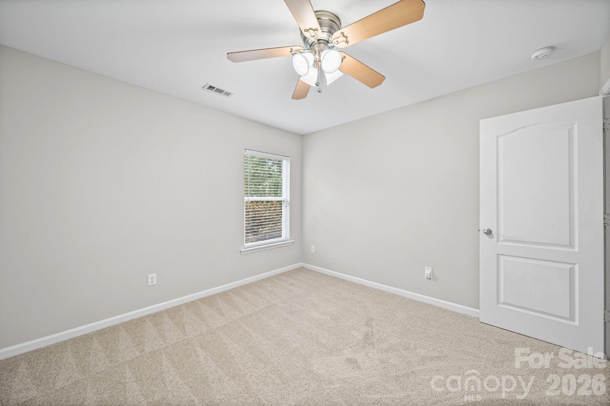 9220 Seamill Road Property Photo 19