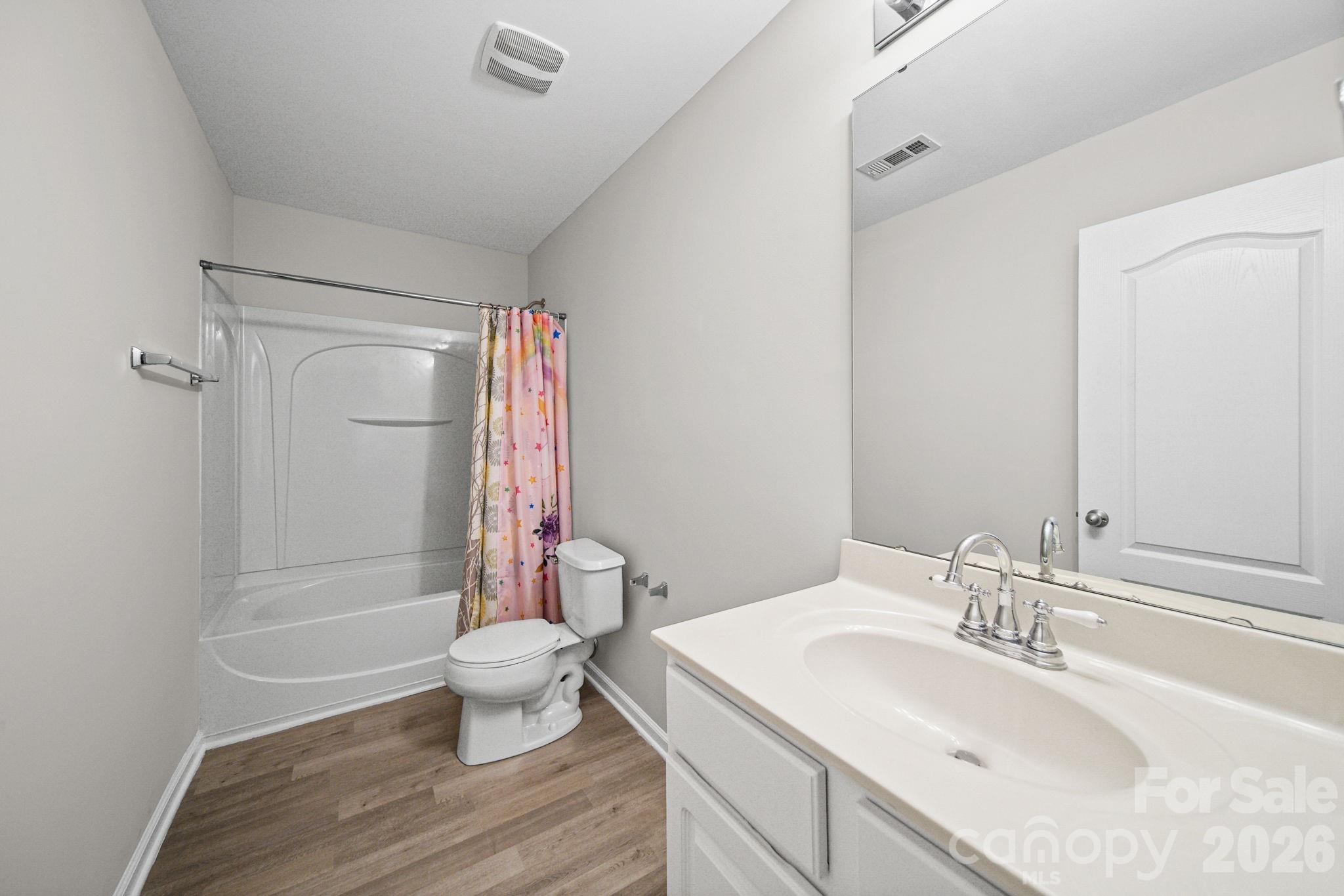 9220 Seamill Road Property Photo 20