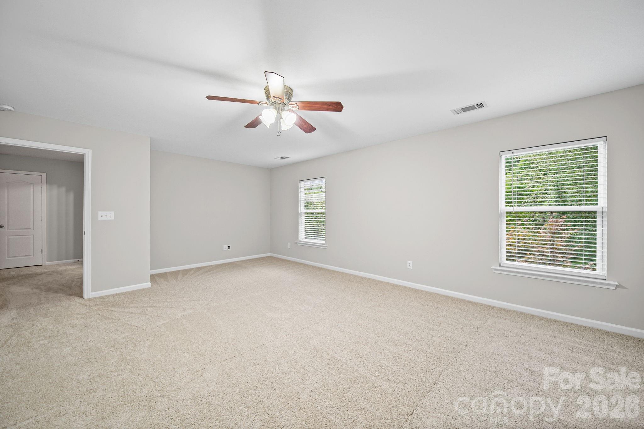 9220 Seamill Road Property Photo 22