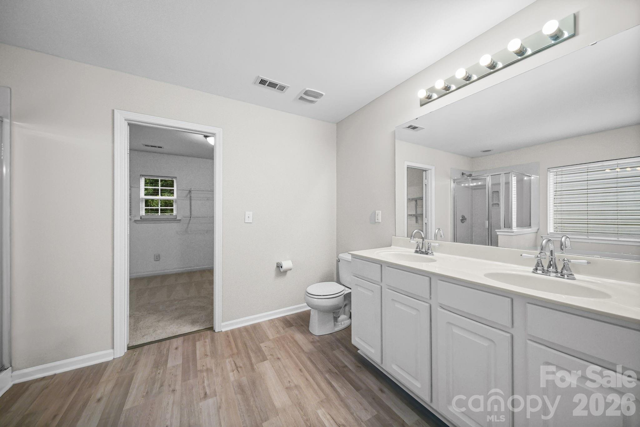 9220 Seamill Road Property Photo 23