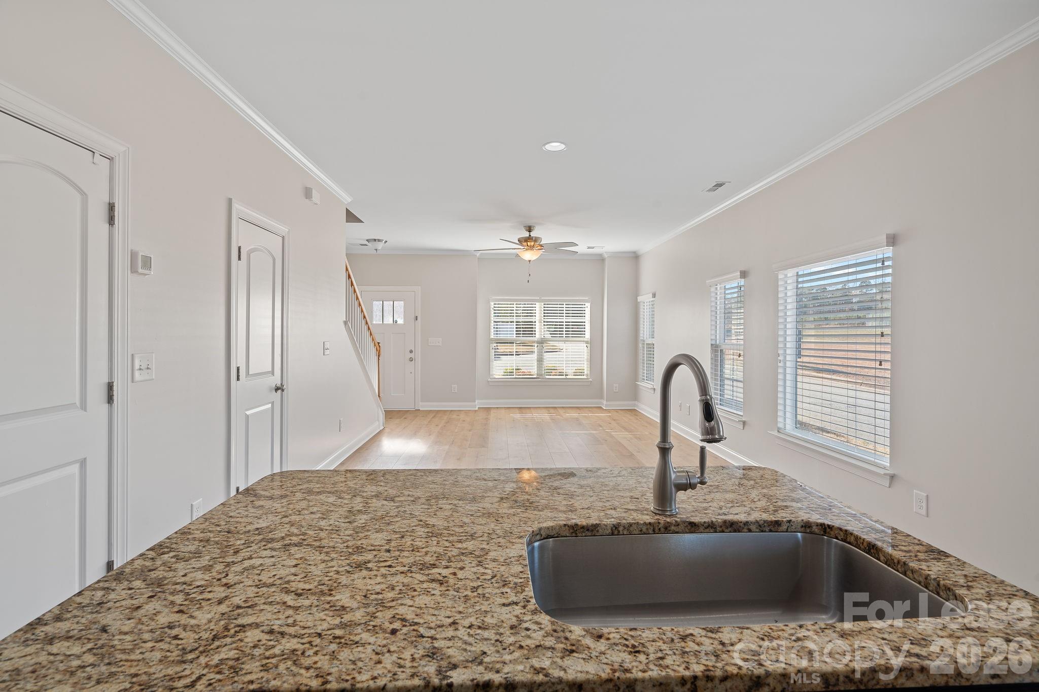 2503 Gallery Drive Property Photo 8