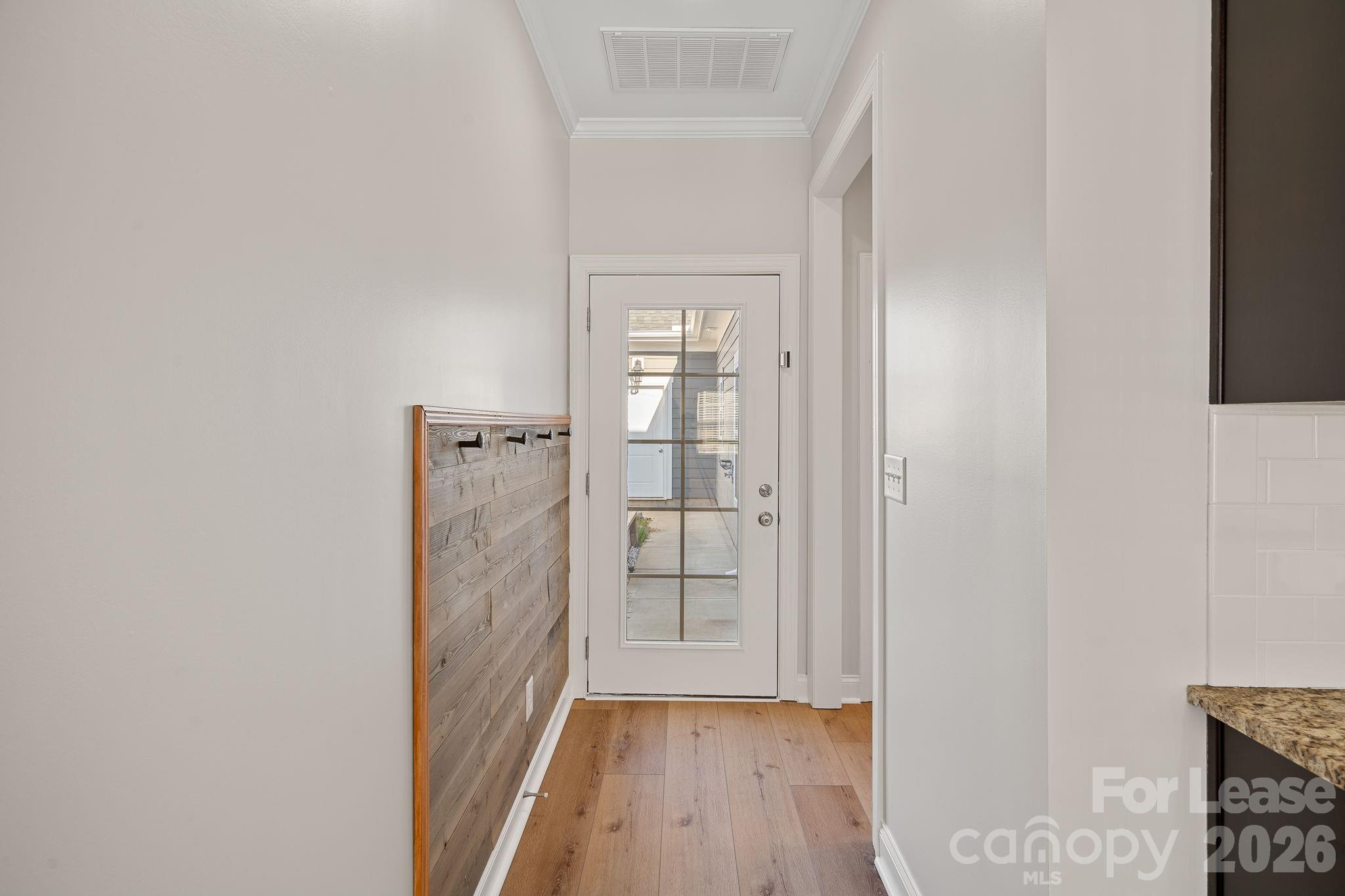 2503 Gallery Drive Property Photo 9