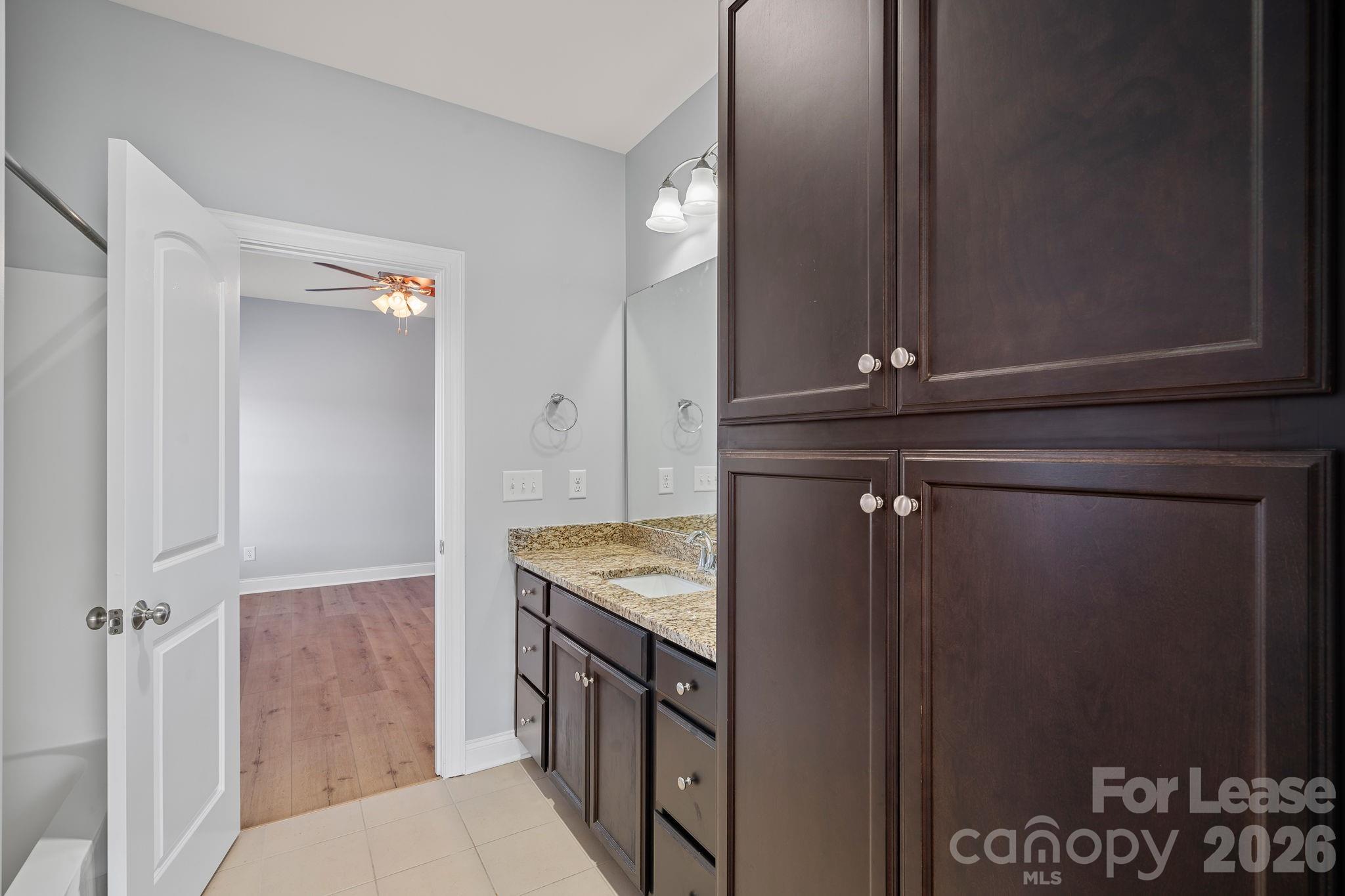2503 Gallery Drive Property Photo 17