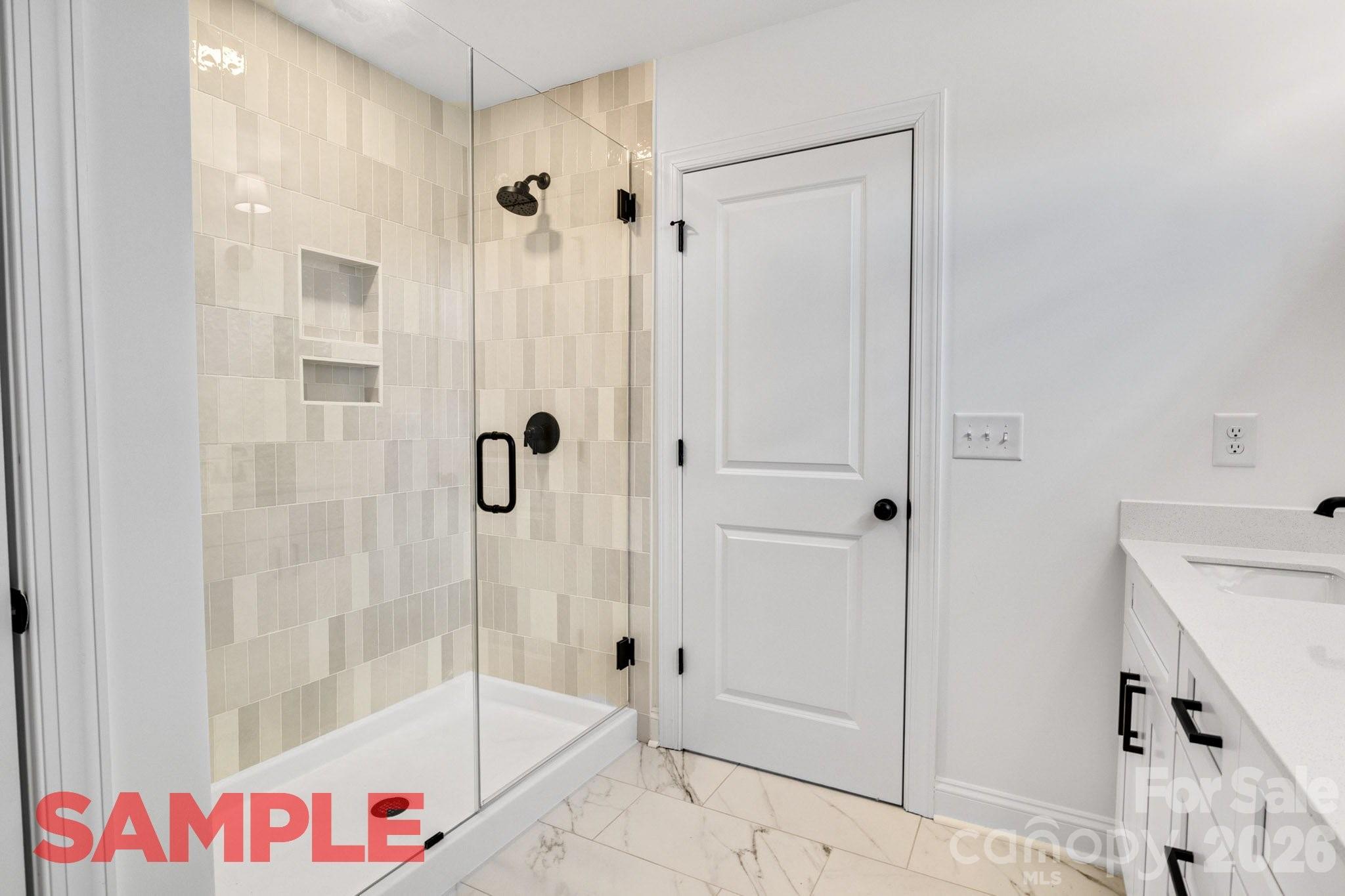 1585 Solitude Court Property Photo 6