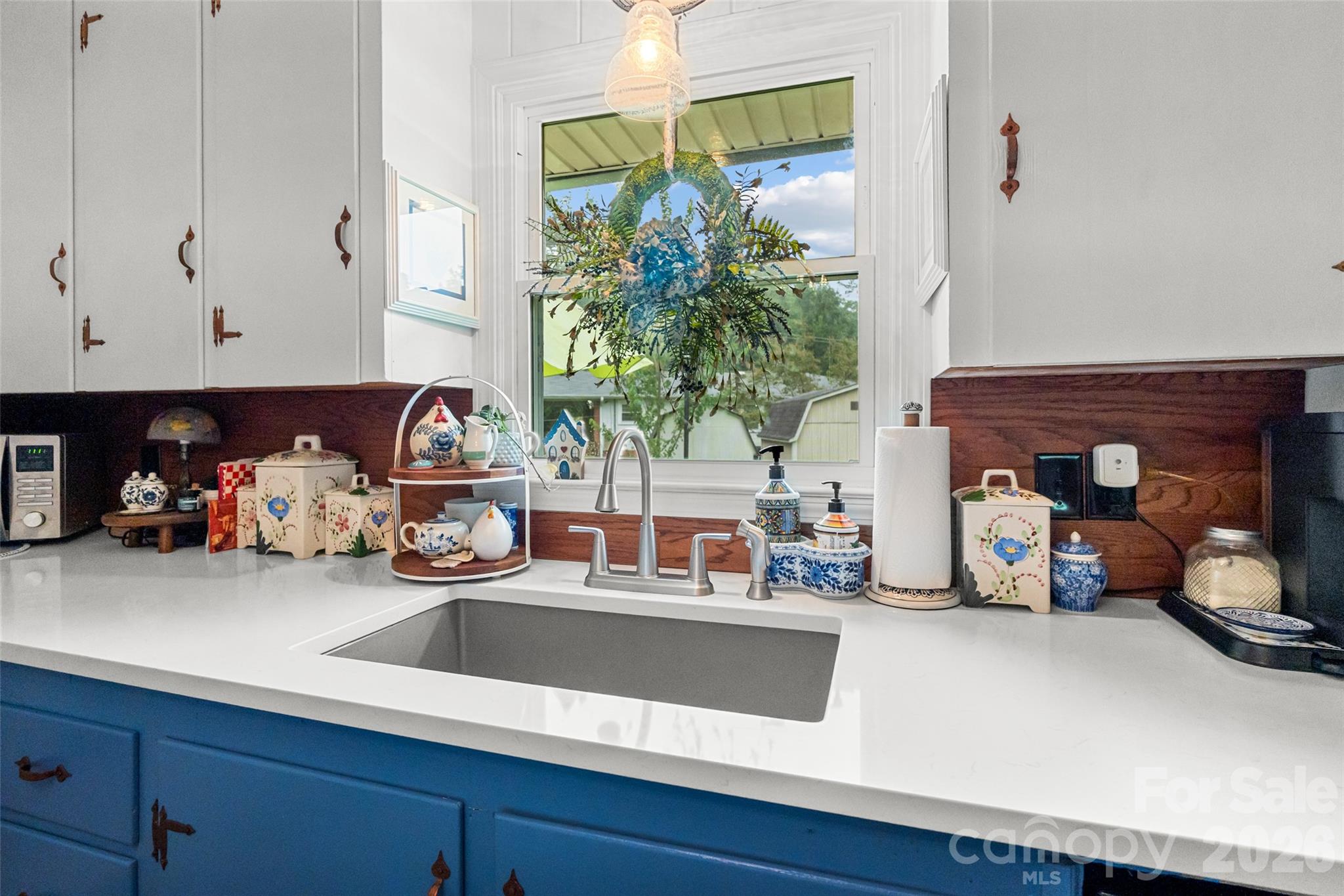 1101 Rosewood Avenue Property Photo 12