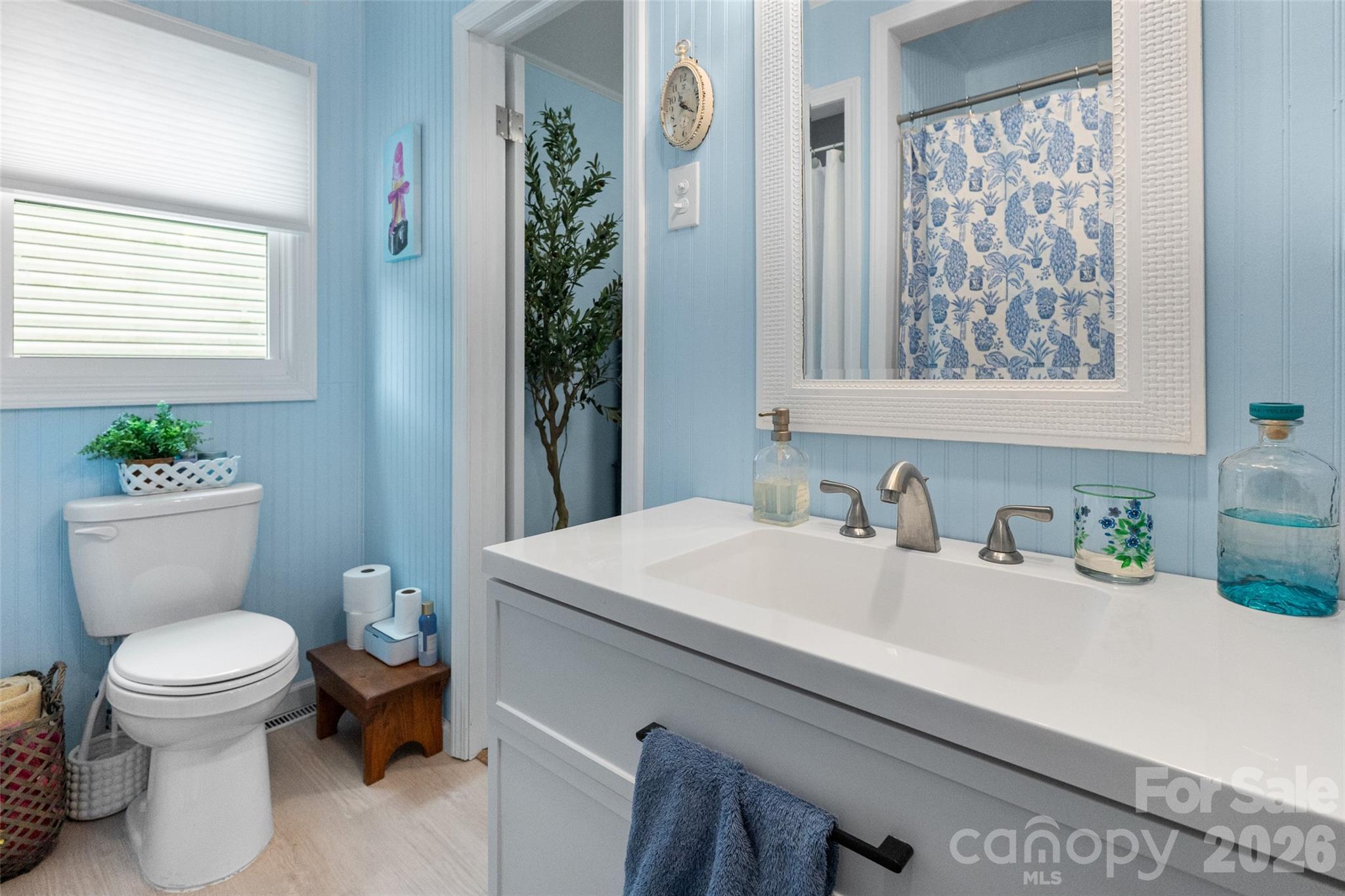 1101 Rosewood Avenue Property Photo 22